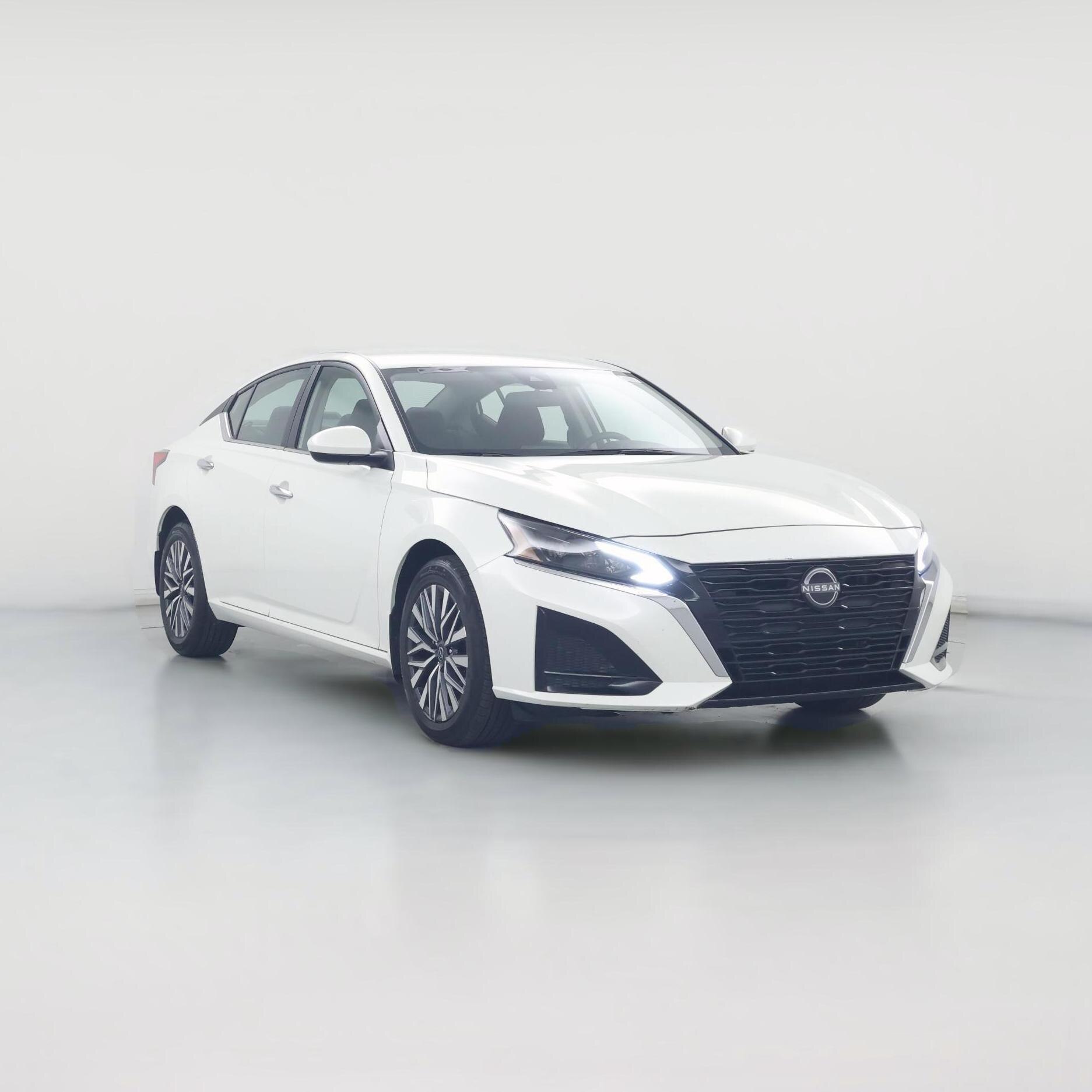 Thumbnail: 2023 Nissan Altima - 1