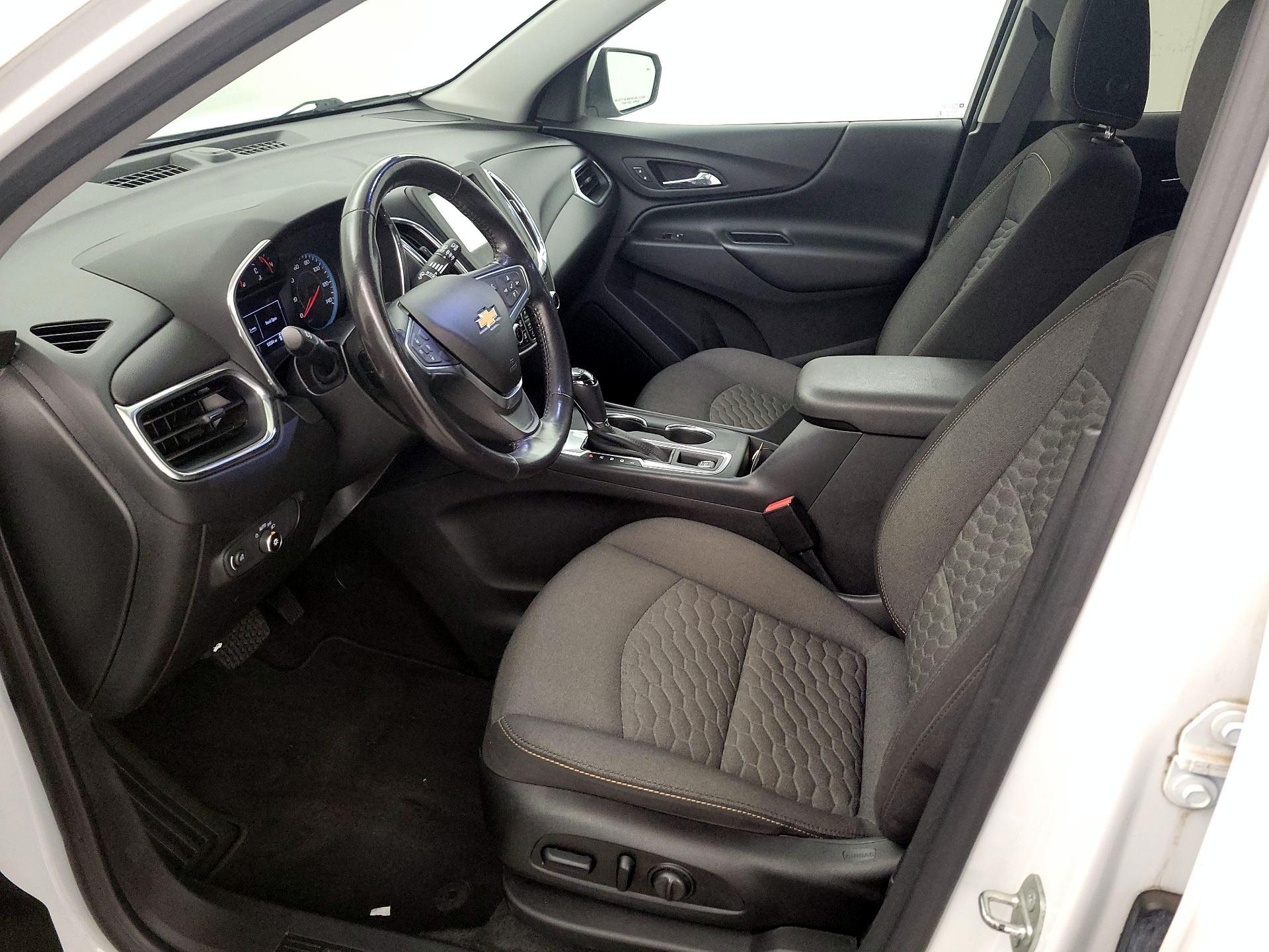 Thumbnail: 2018 Chevrolet Equinox - 11