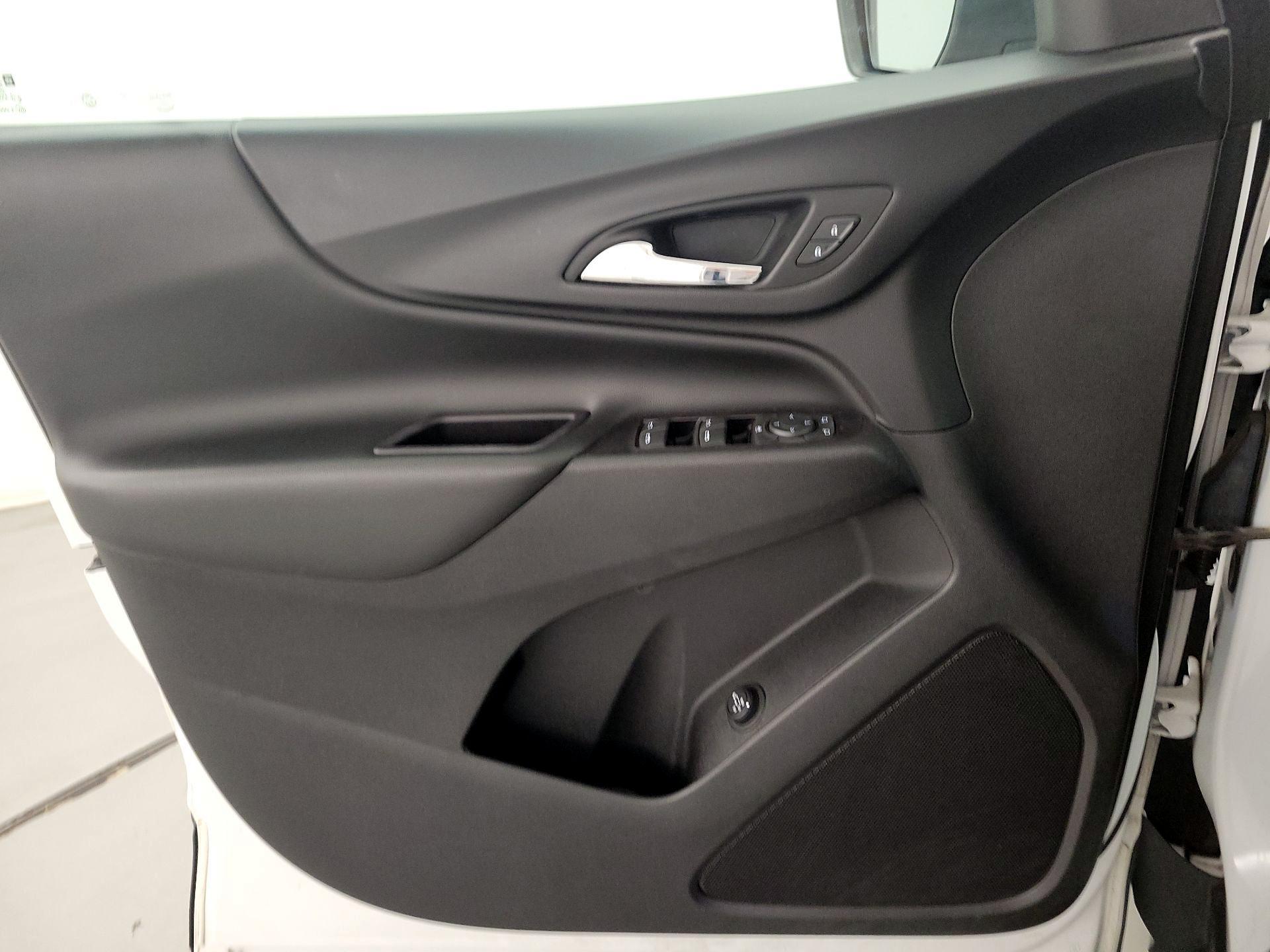 Thumbnail: 2018 Chevrolet Equinox - 12