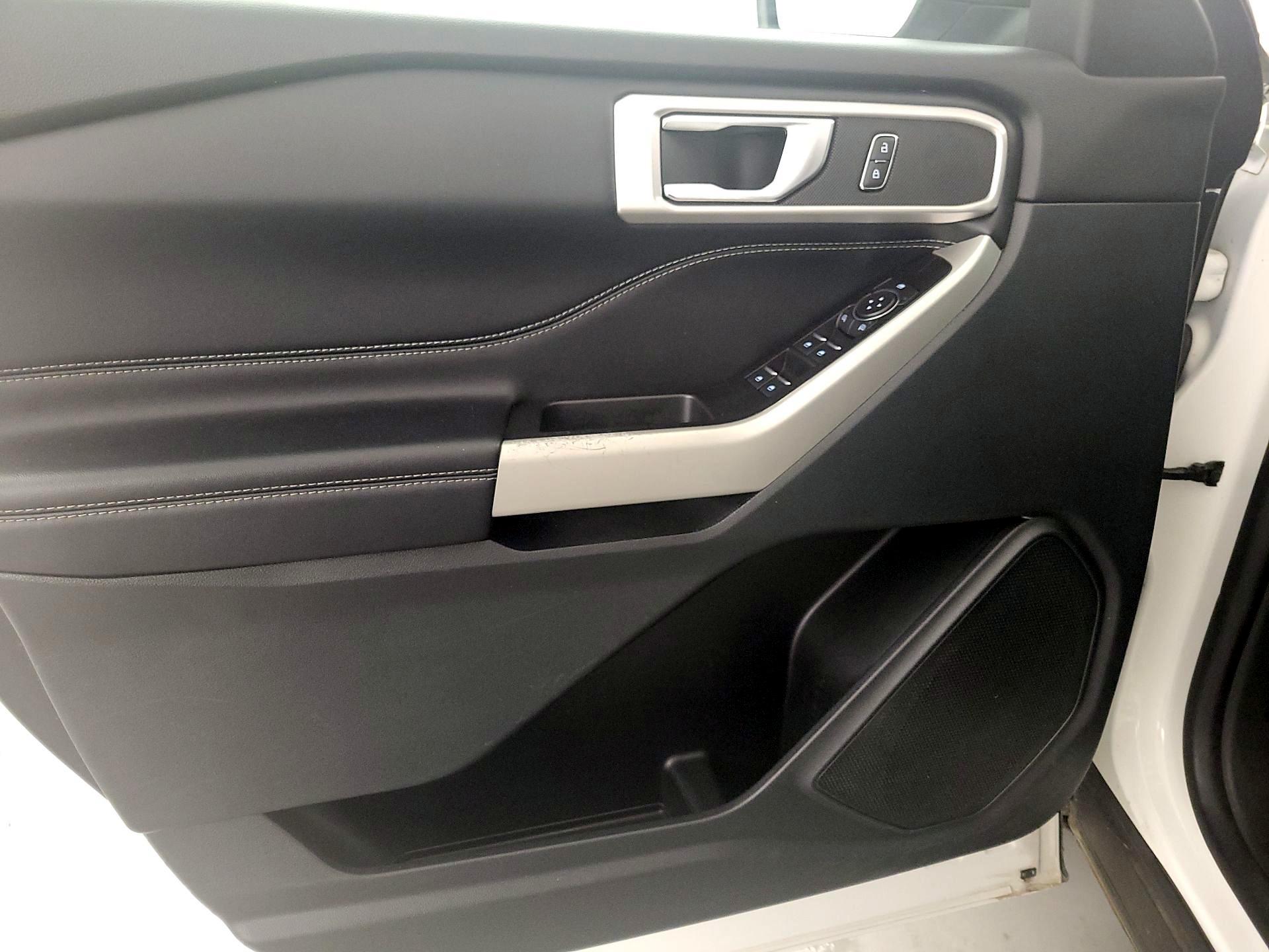 Thumbnail: 2021 Ford Explorer - 12