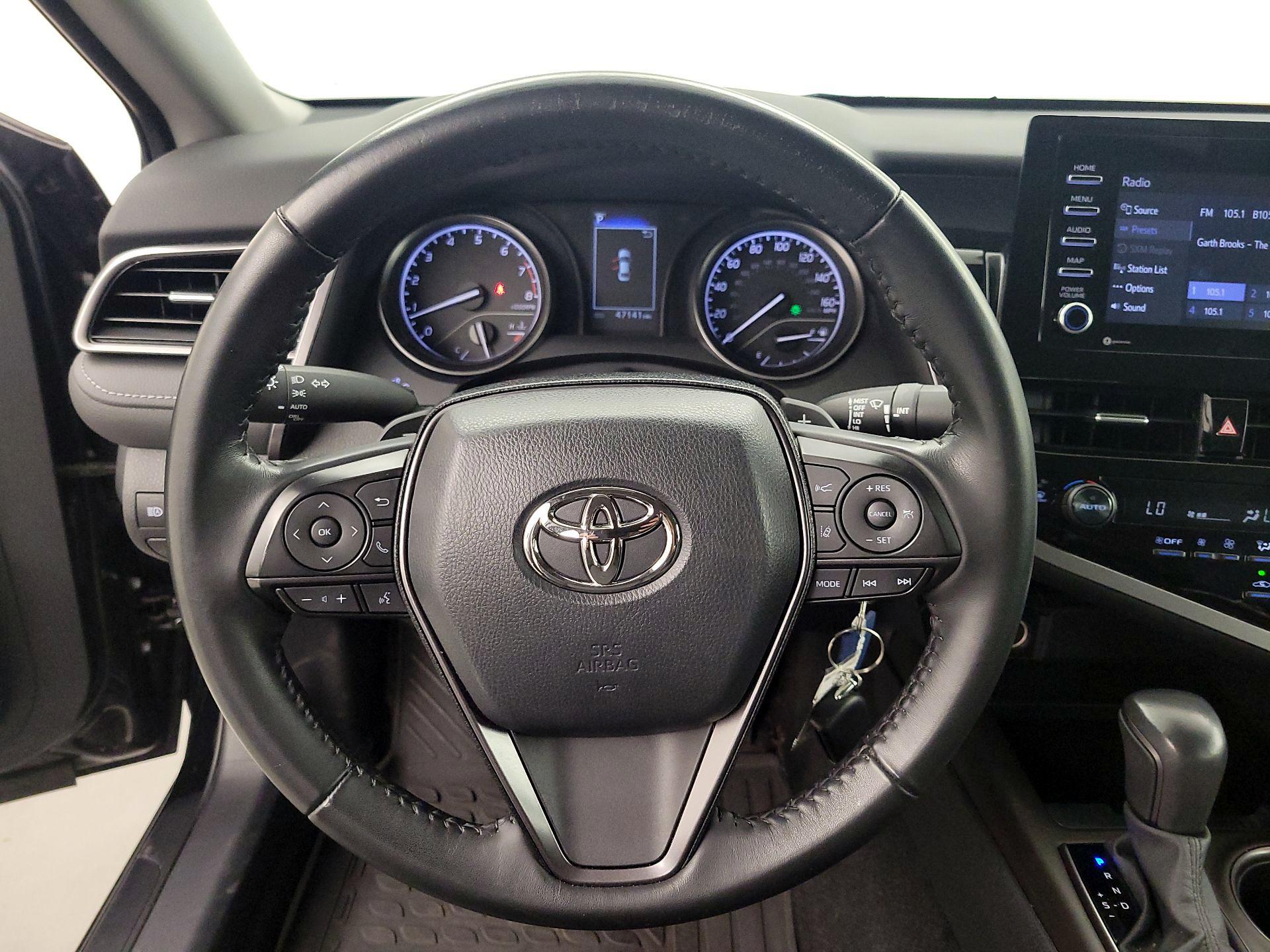 Thumbnail: 2023 Toyota Camry - 10