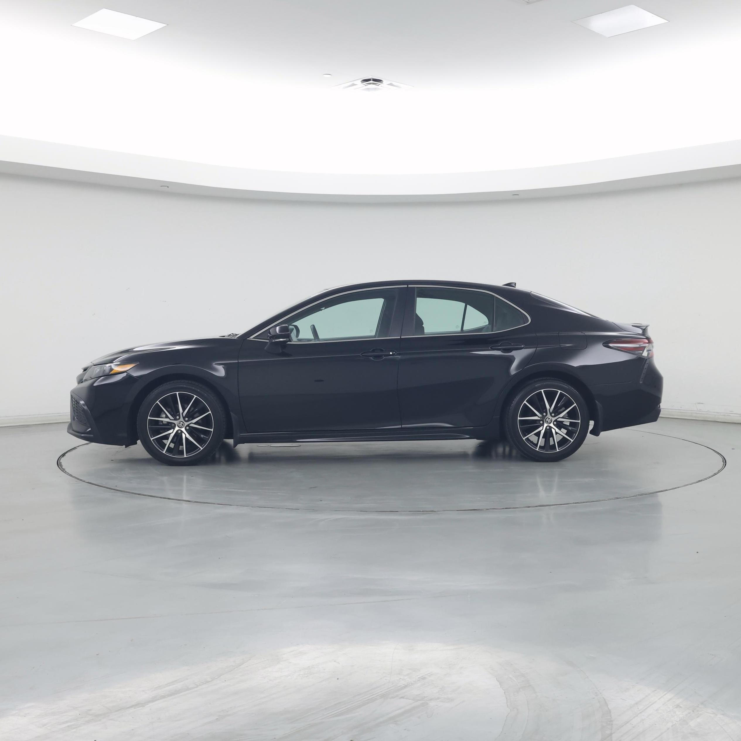 Thumbnail: 2023 Toyota Camry - 3