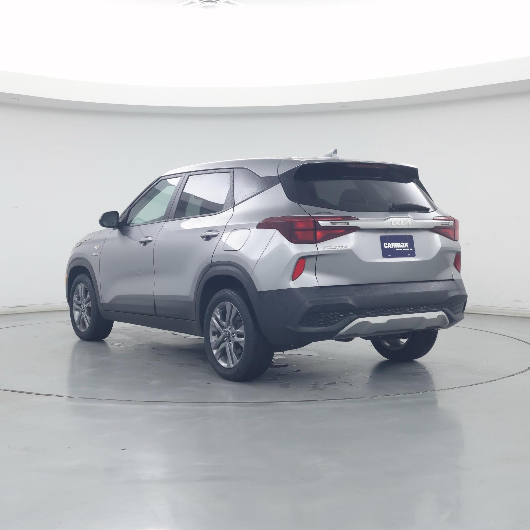 Thumbnail: 2022 Kia Seltos - 2