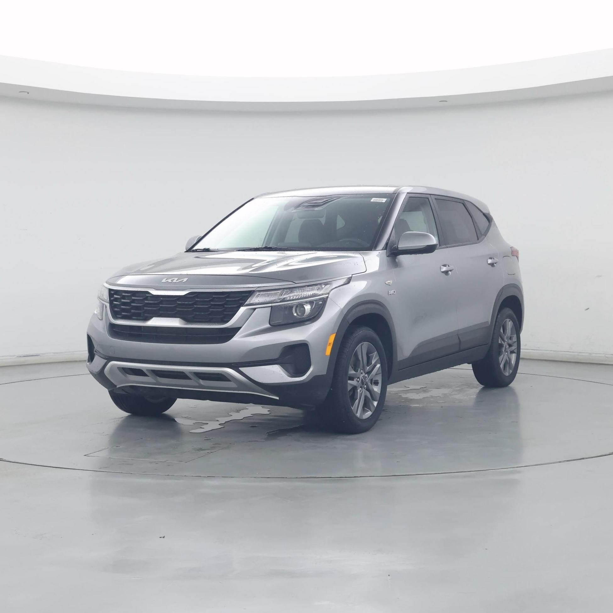 Thumbnail: 2022 Kia Seltos - 4