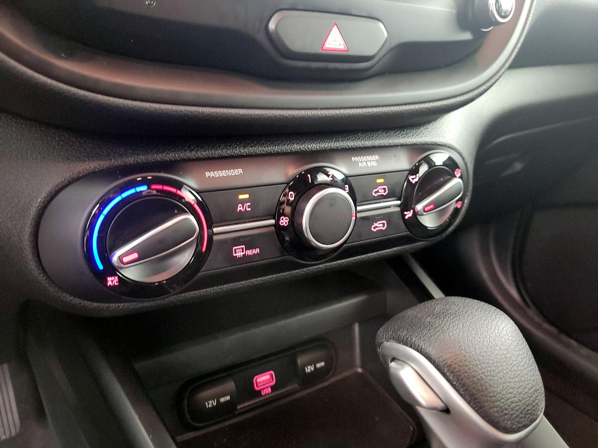 Thumbnail: 2021 Kia Soul - 16
