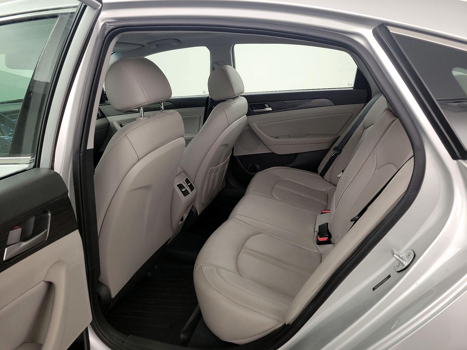 Thumbnail: 2019 Hyundai Sonata - 20