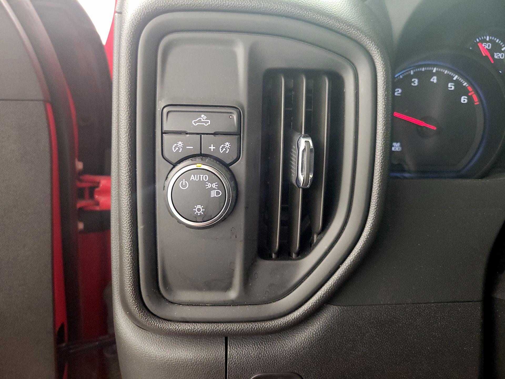 Thumbnail: 2023 Chevrolet Silverado 1500 - 13