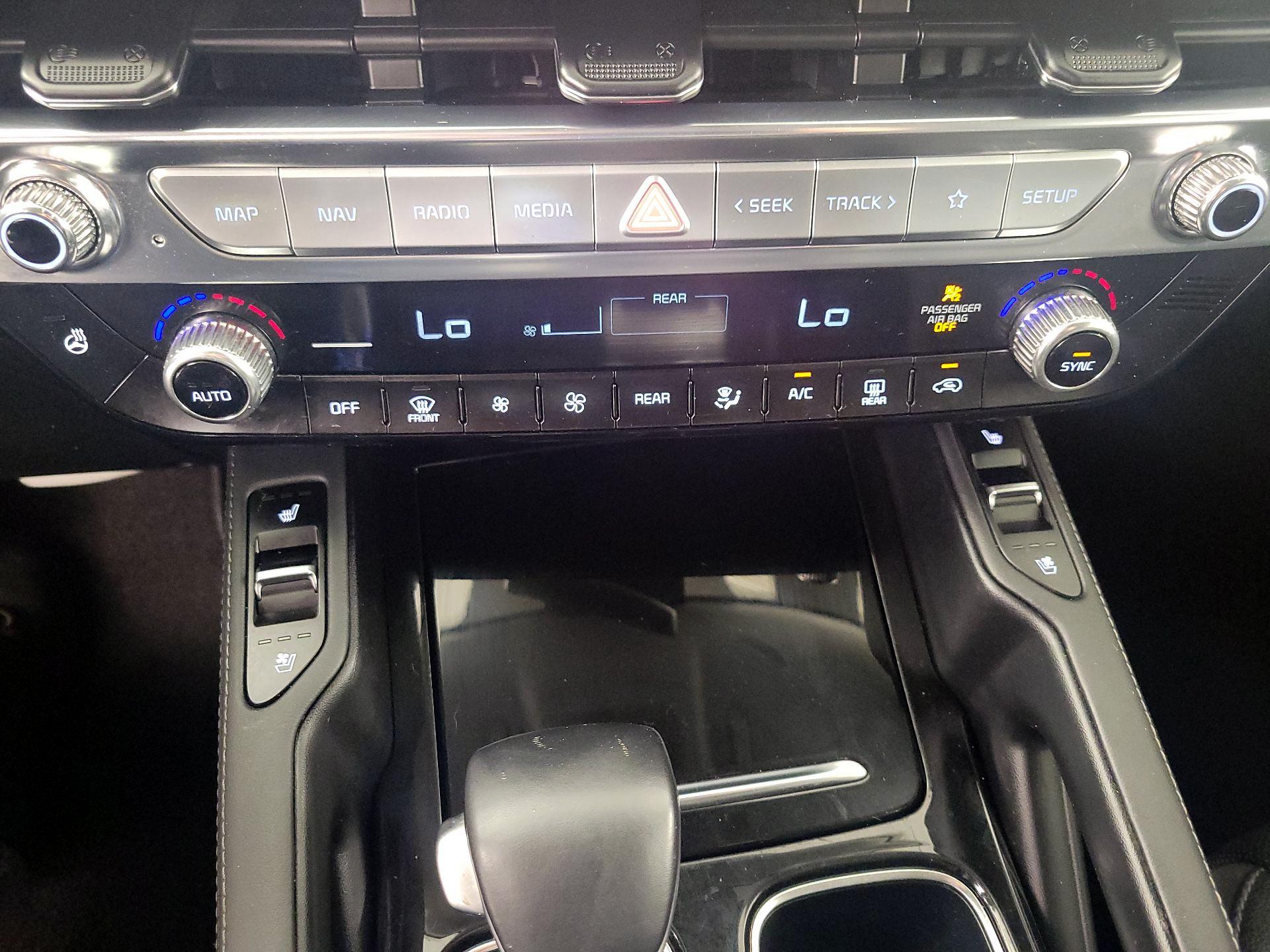 Thumbnail: 2023 Kia Telluride - 17