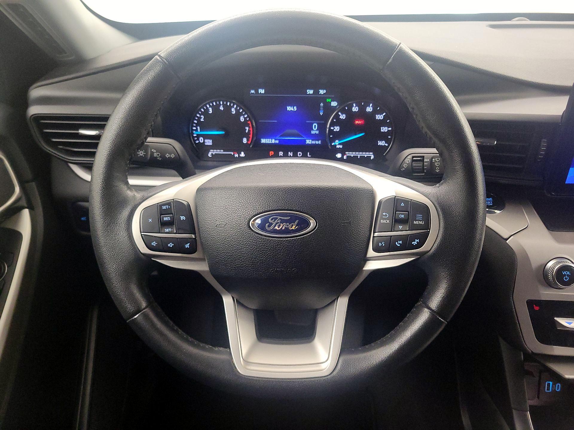 Thumbnail: 2023 Ford Explorer - 10