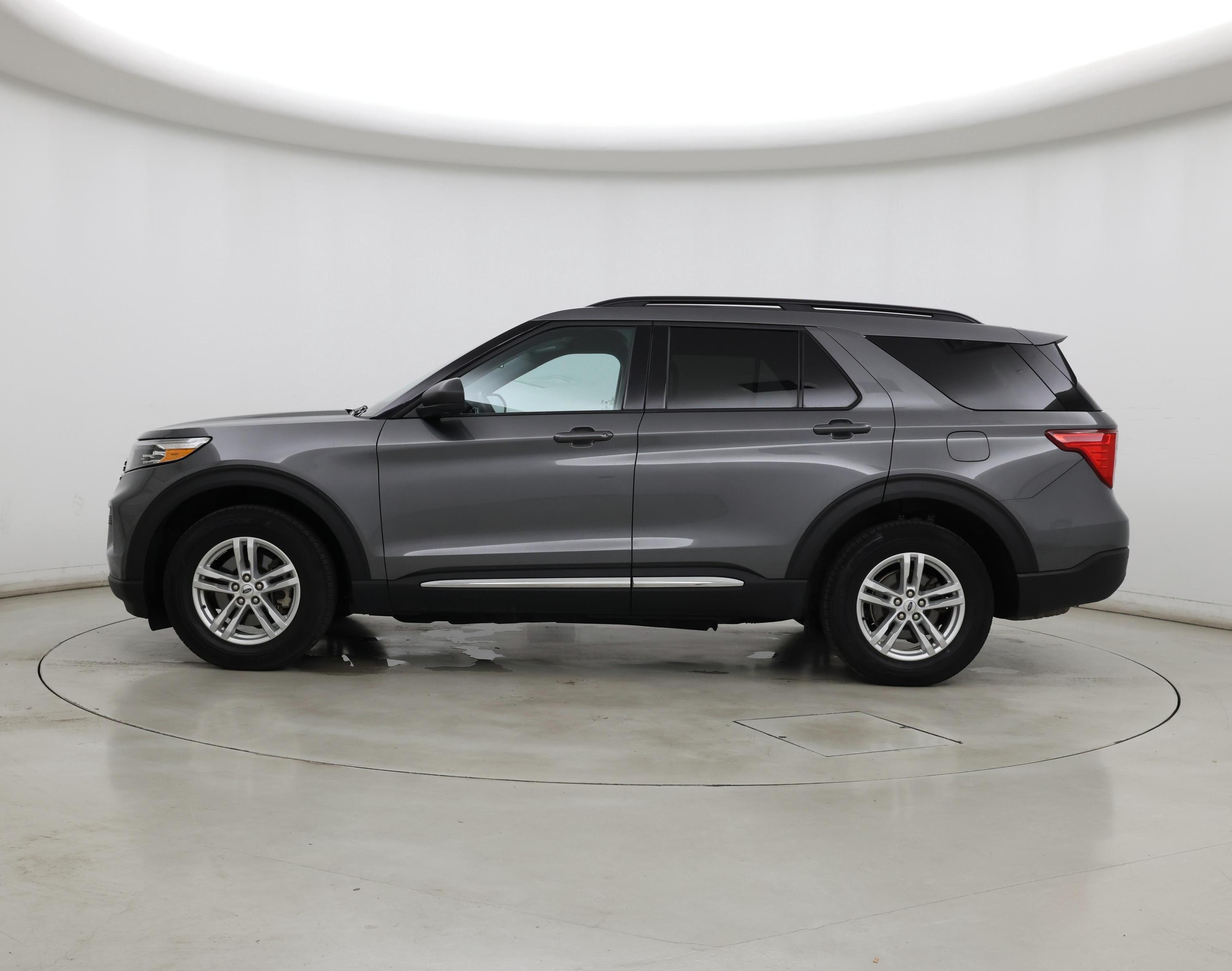Thumbnail: 2023 Ford Explorer - 3
