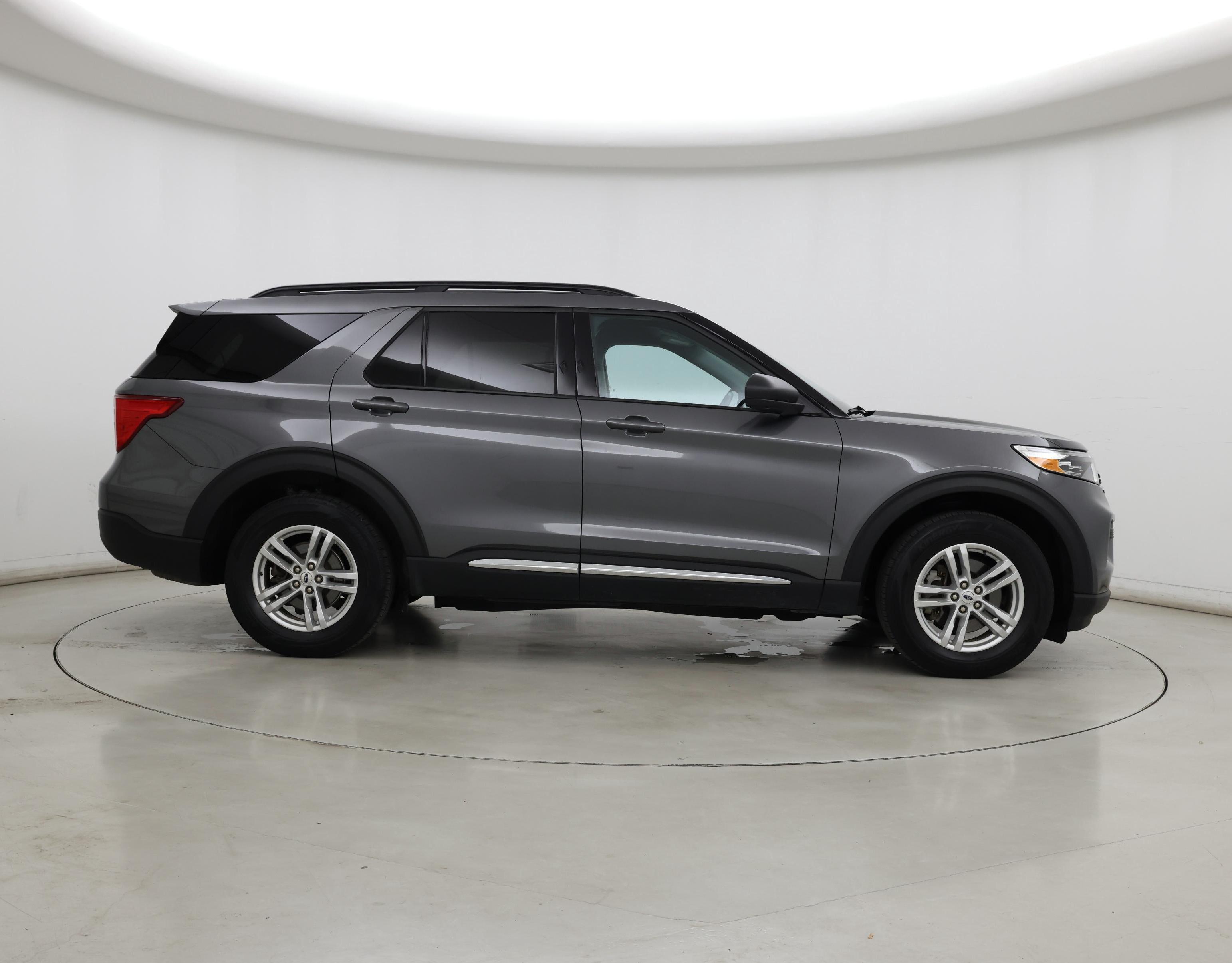 Thumbnail: 2023 Ford Explorer - 7