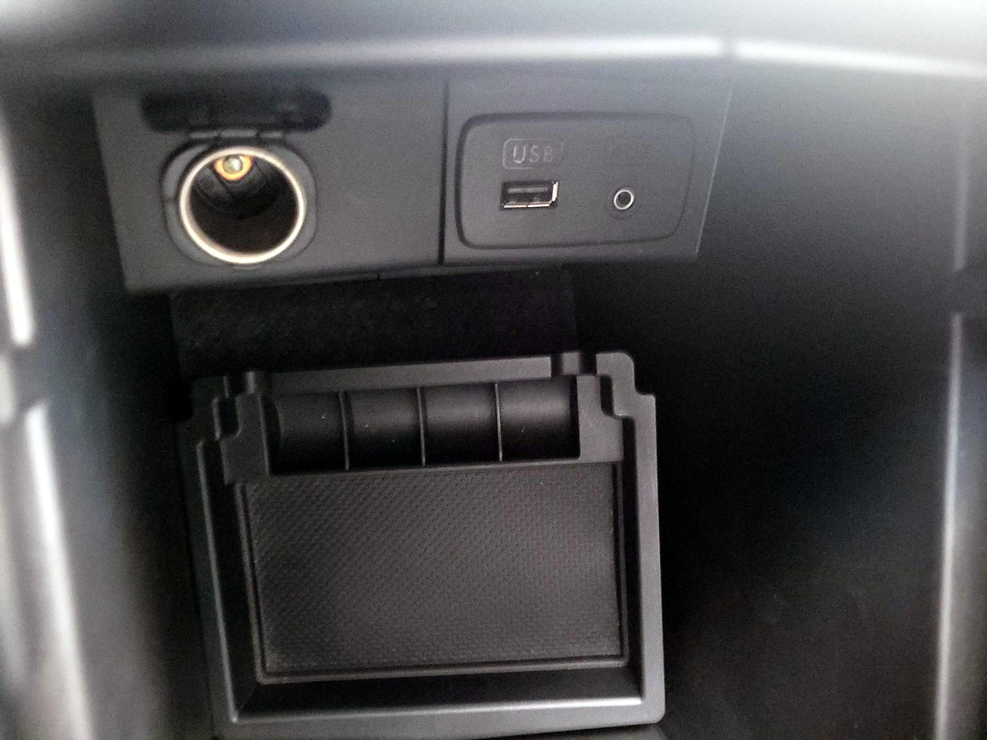 Thumbnail: 2014 Subaru Forester - 18