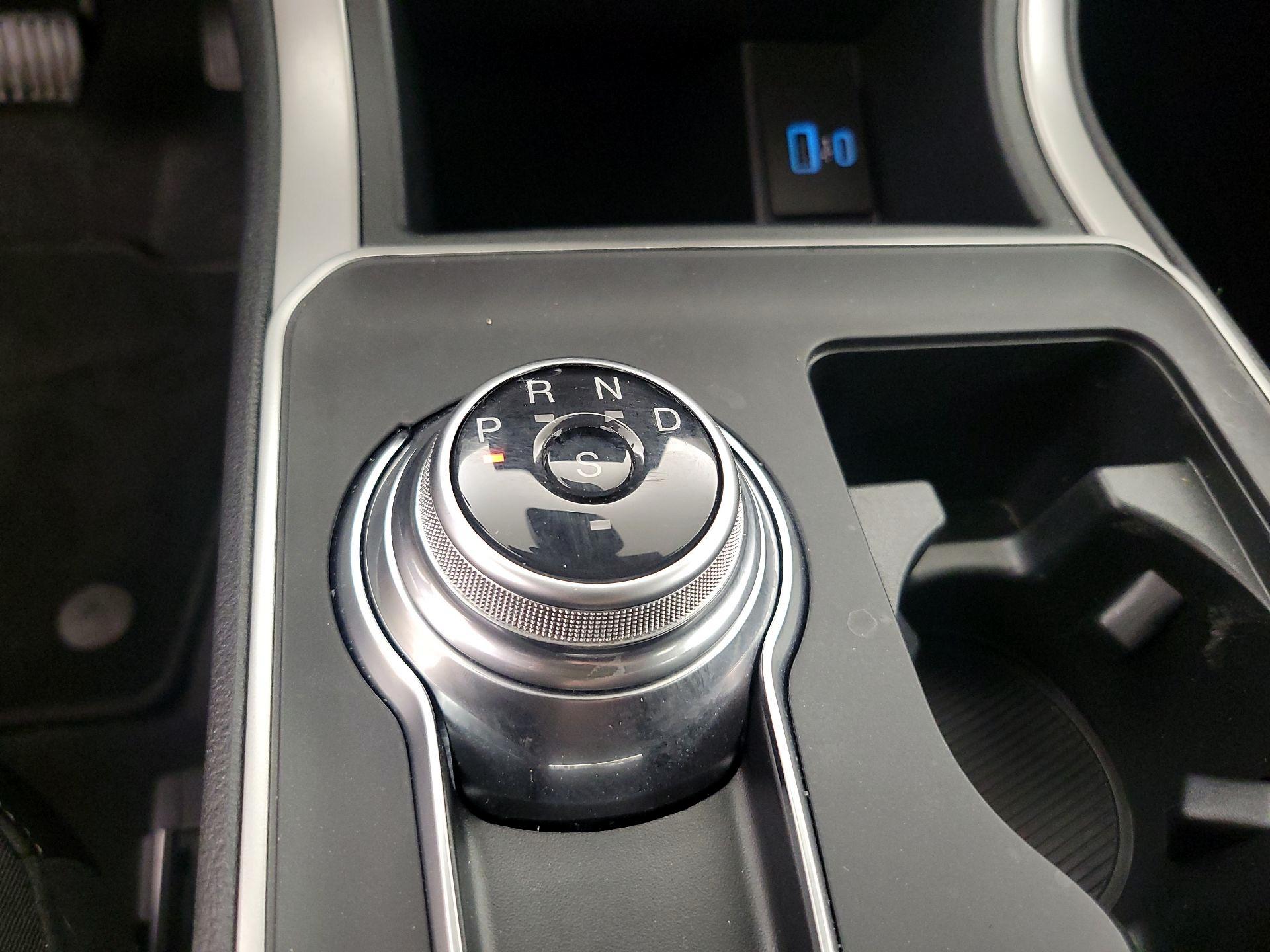 Thumbnail: 2024 Ford Edge - 17