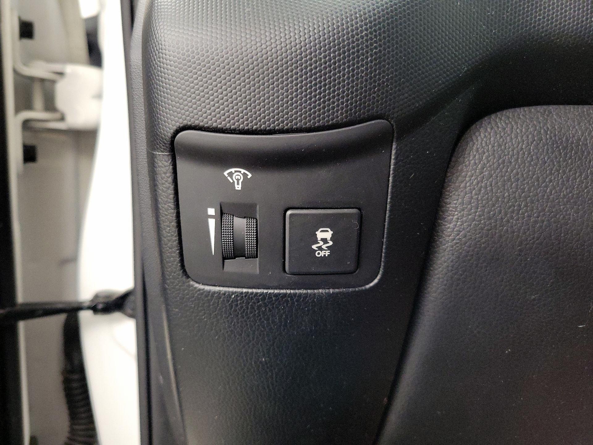 Thumbnail: 2013 Kia Soul - 13