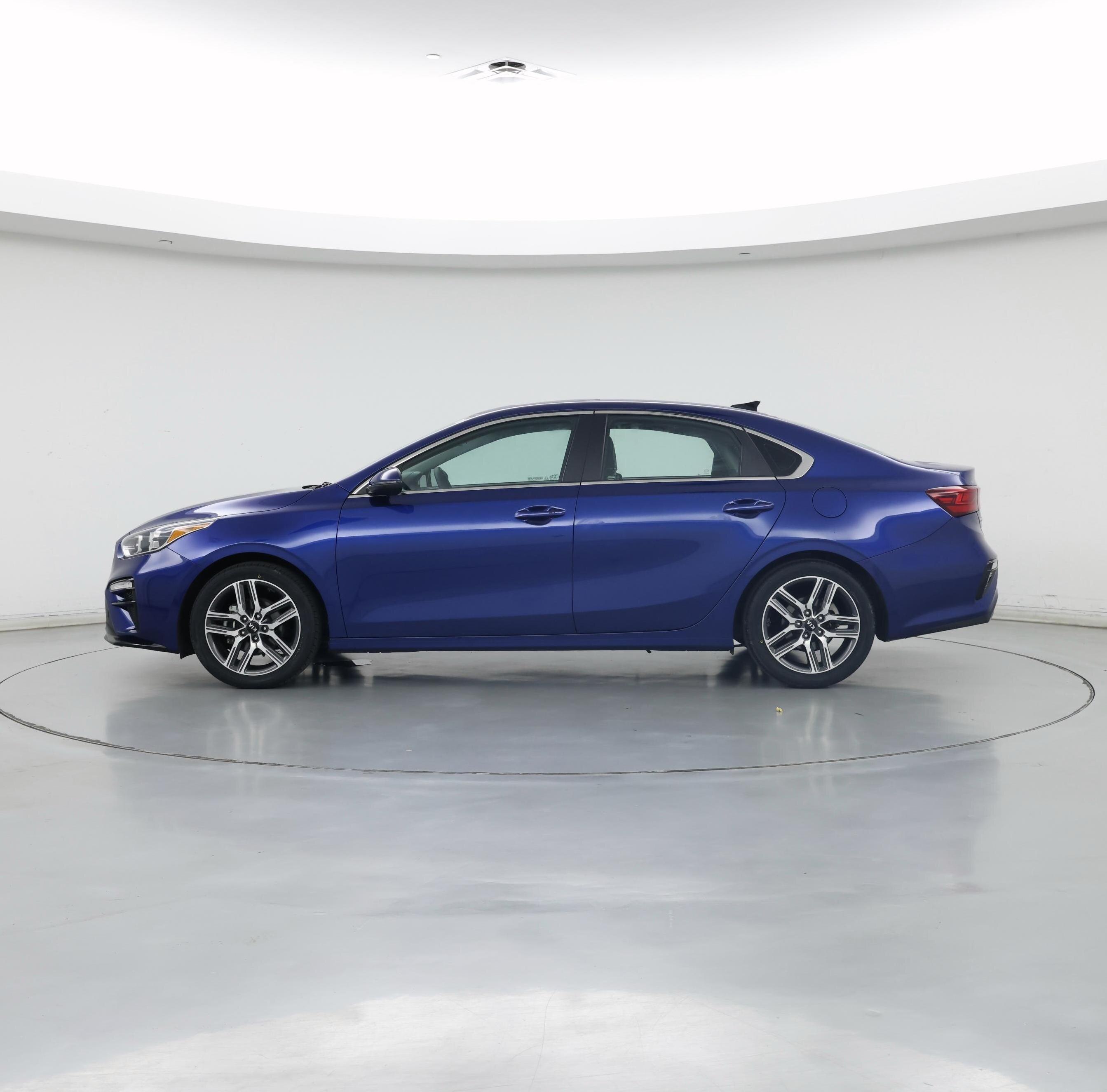 Thumbnail: 2021 Kia Forte - 3