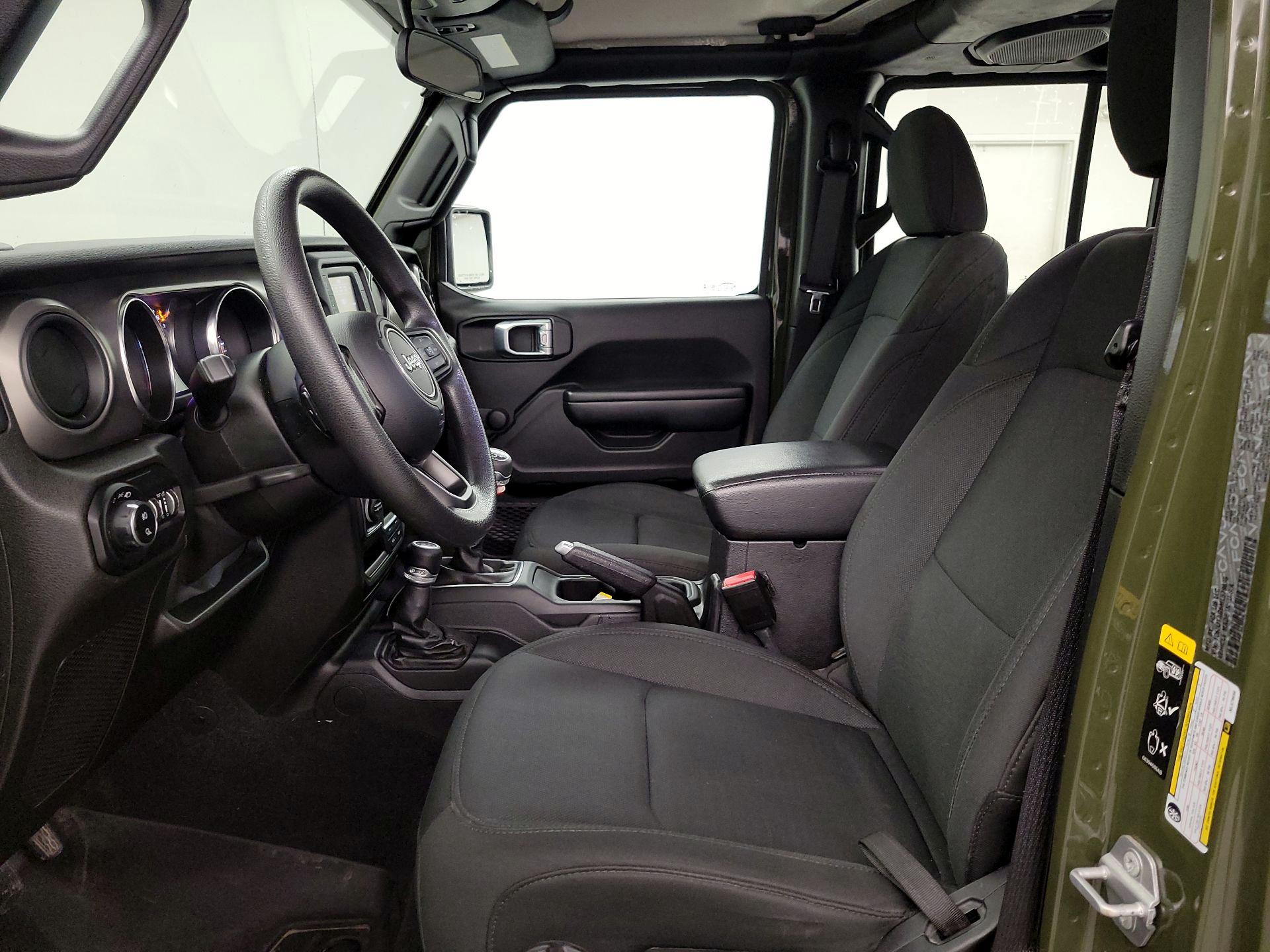 Thumbnail: 2021 Jeep Gladiator - 11