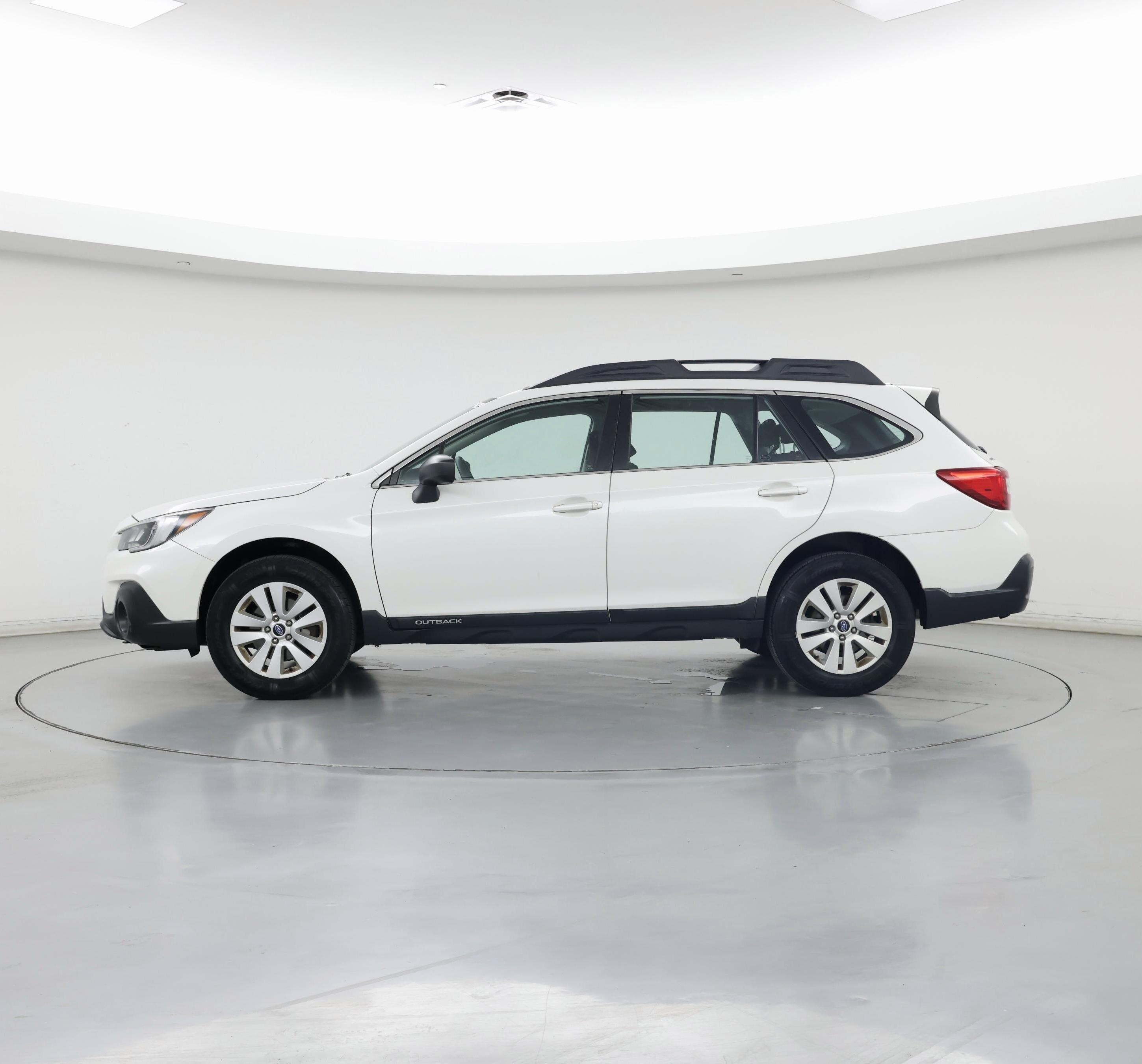 Thumbnail: 2019 Subaru Outback - 3