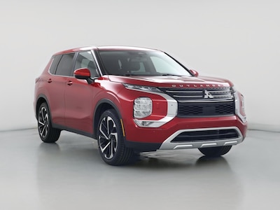 Red 2023 Mitsubishi Outlander SE
