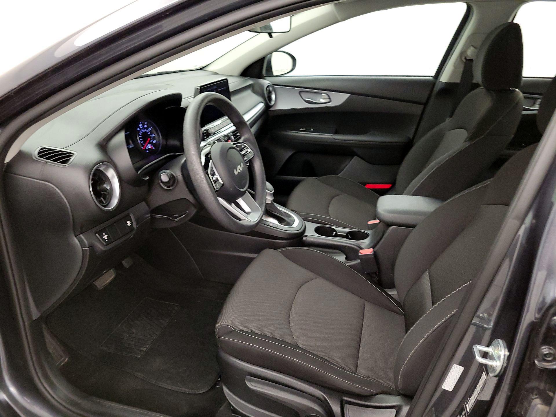 Thumbnail: 2023 Kia Forte - 11