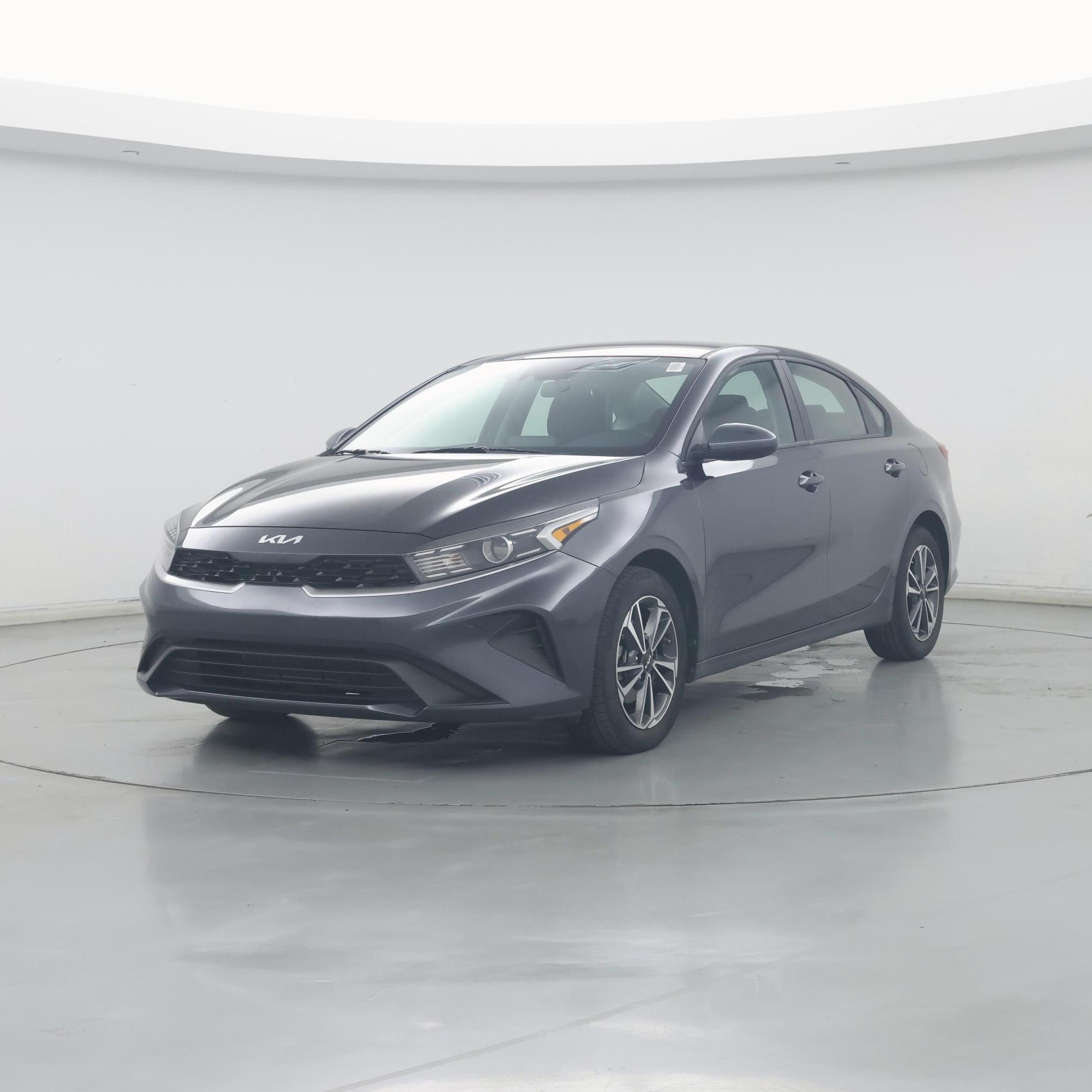 Thumbnail: 2023 Kia Forte - 4