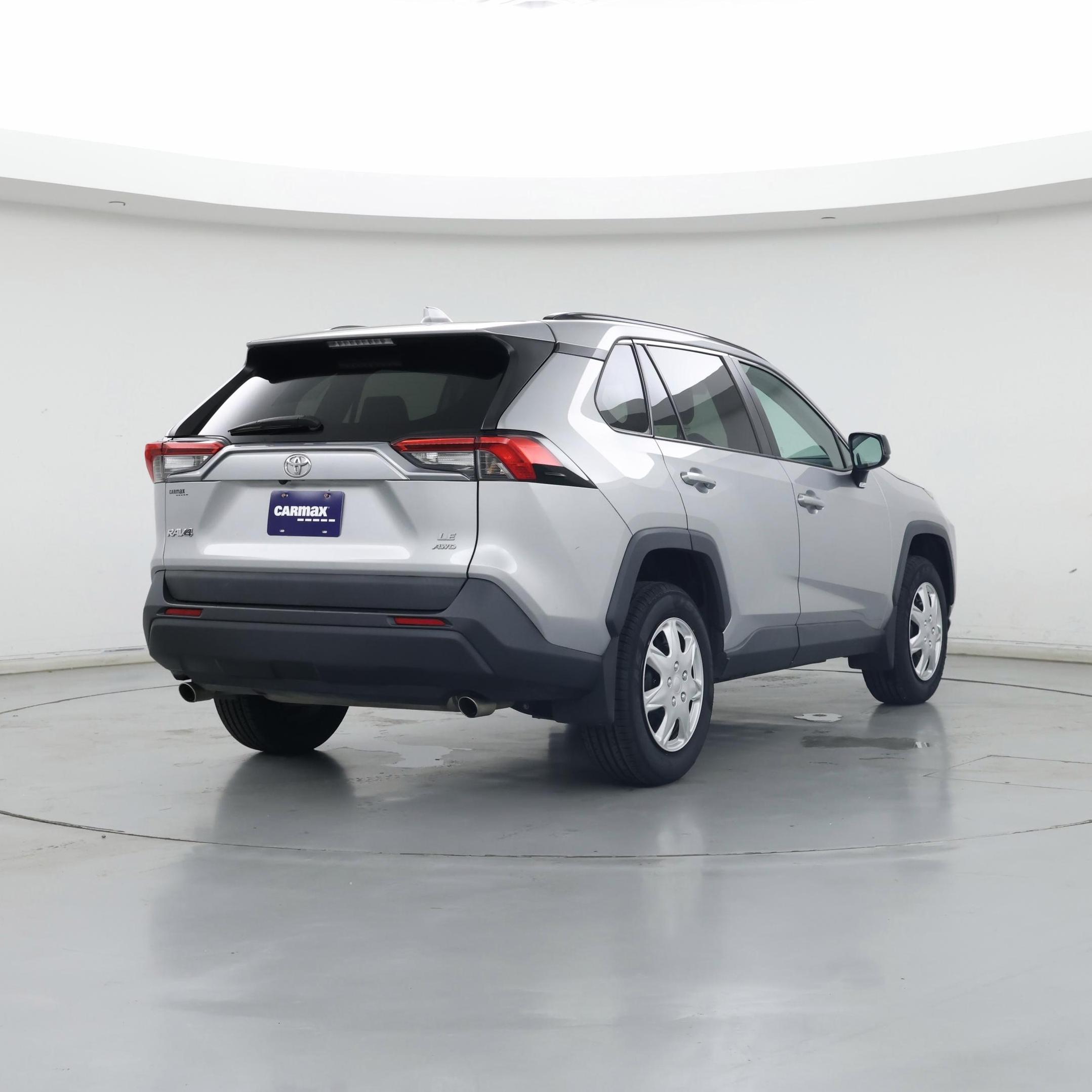 Thumbnail: 2020 Toyota RAV4 - 8