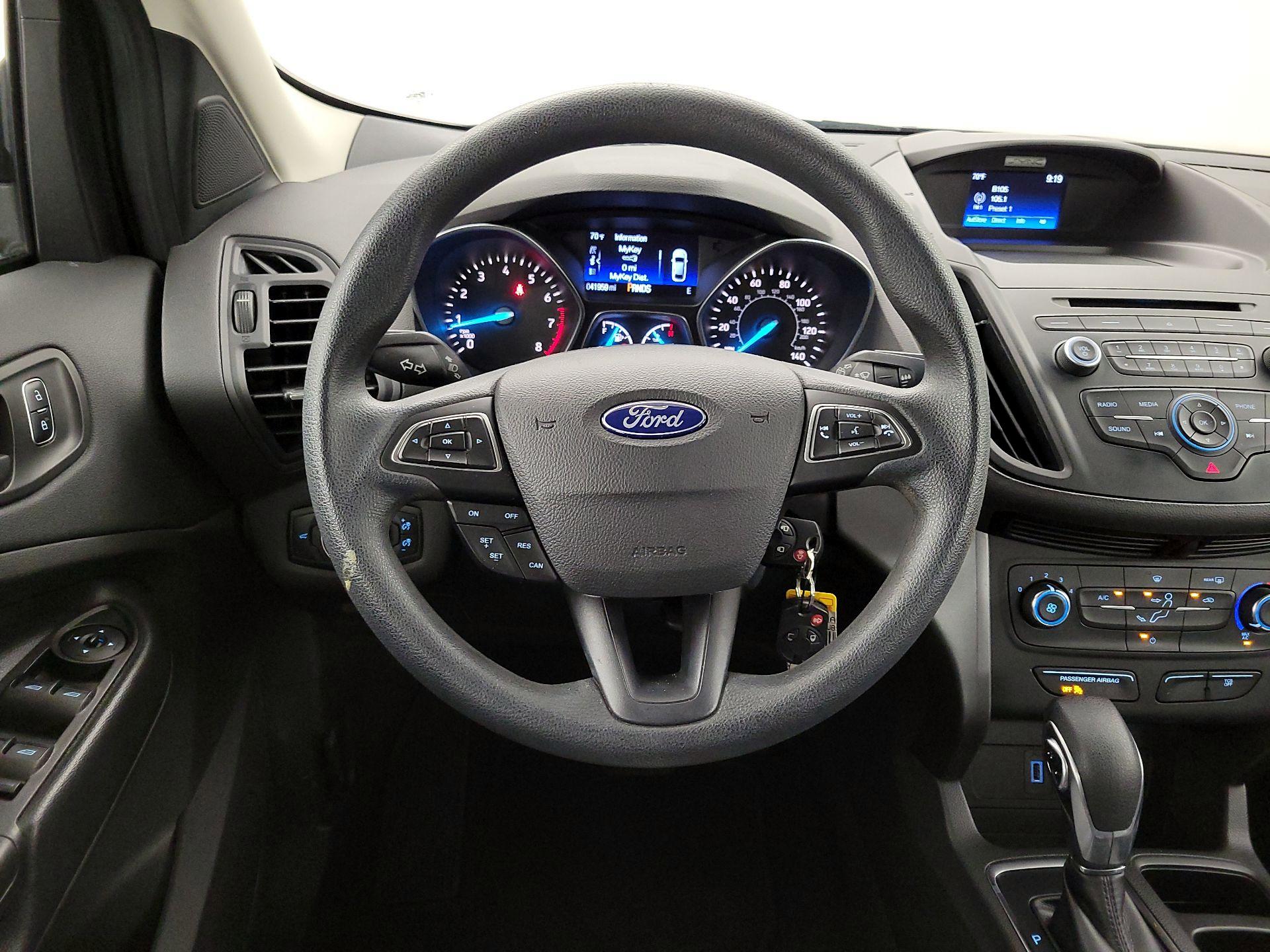 Thumbnail: 2017 Ford Escape - 10