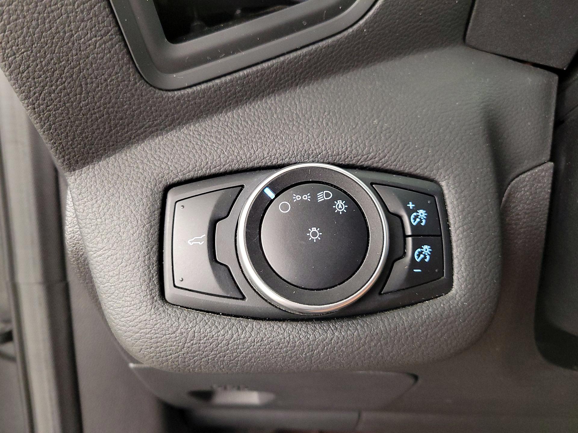 Thumbnail: 2017 Ford Escape - 13