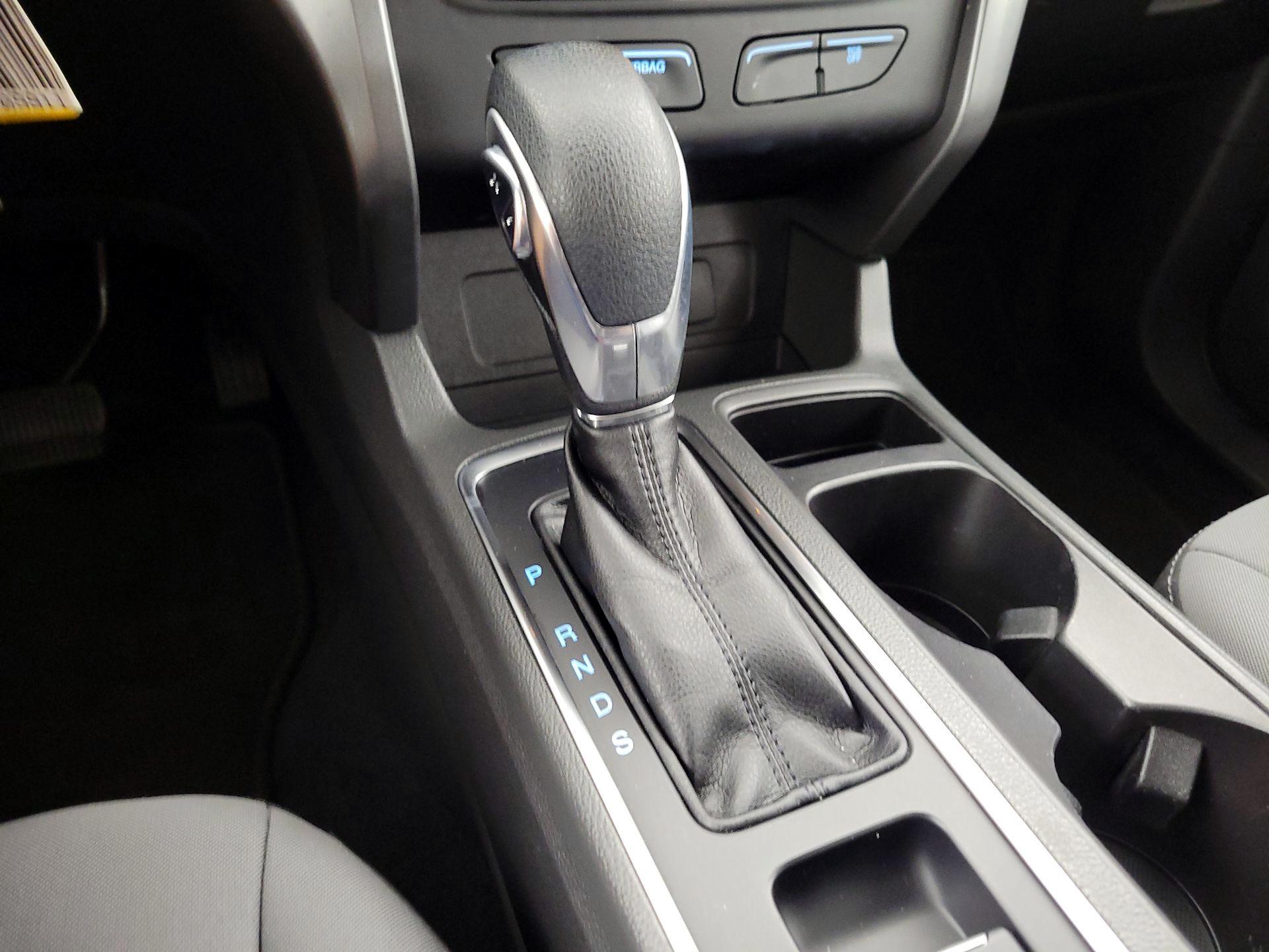 Thumbnail: 2017 Ford Escape - 17