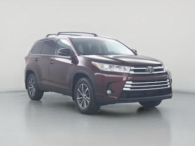 Red 2019 Toyota Highlander XLE
