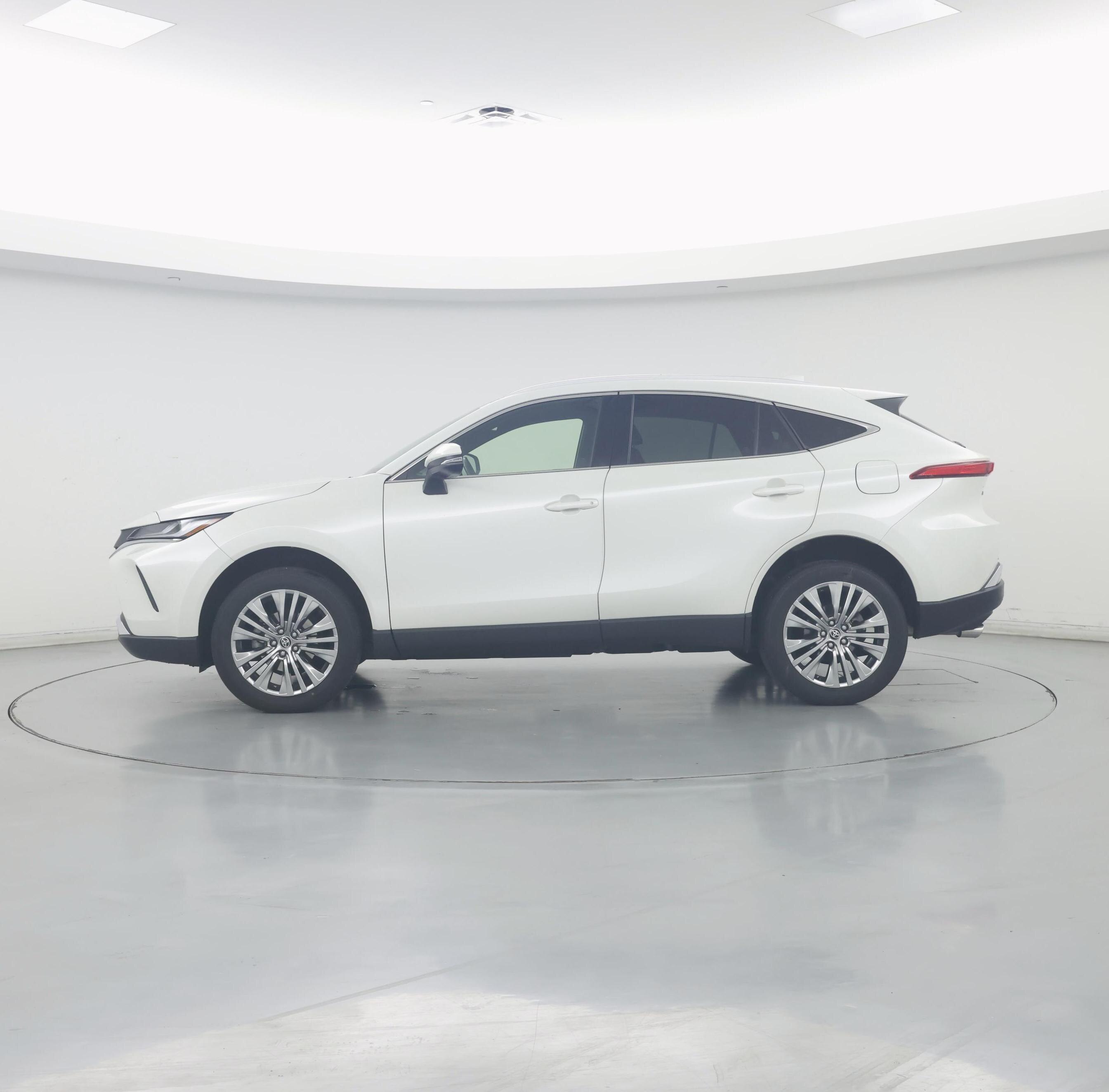 Thumbnail: 2022 Toyota Venza - 3