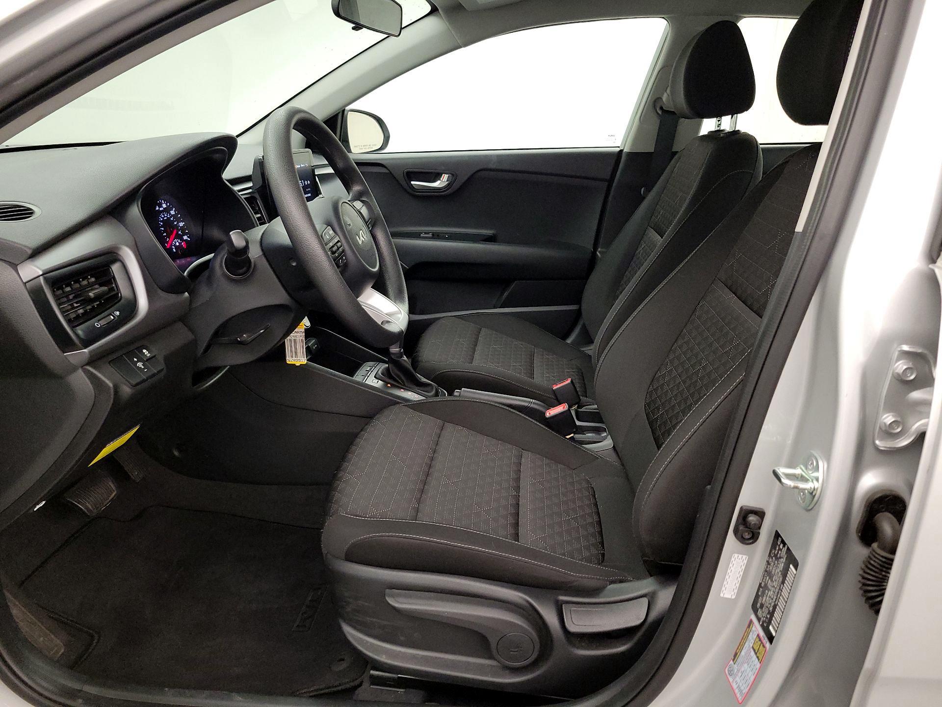 Thumbnail: 2023 Kia Rio - 11
