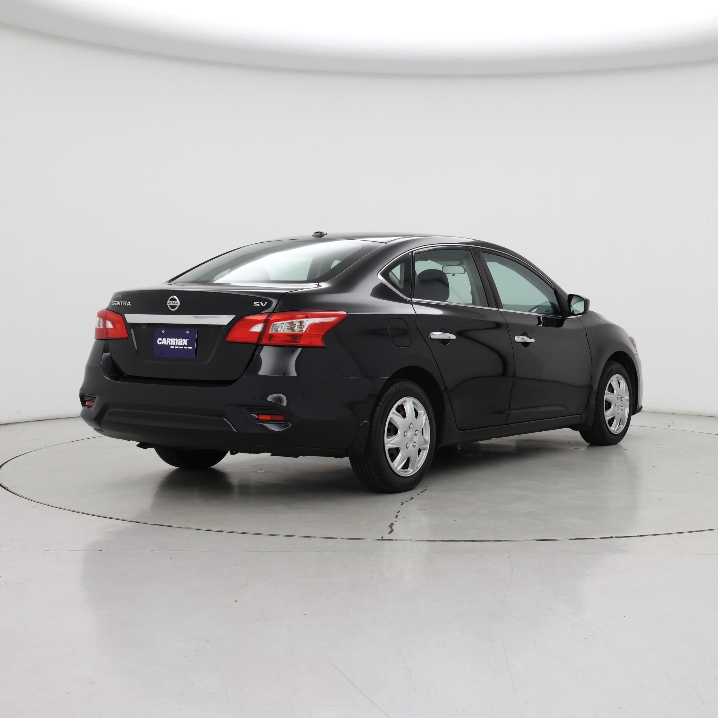 Thumbnail: 2017 Nissan Sentra - 8