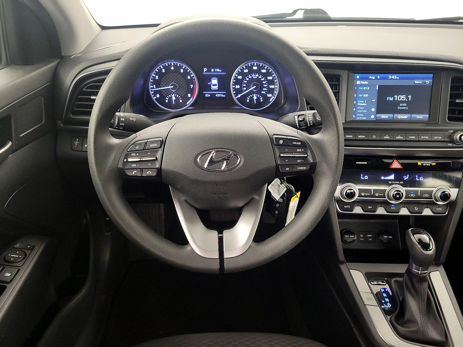 Thumbnail: 2020 Hyundai Elantra - 10
