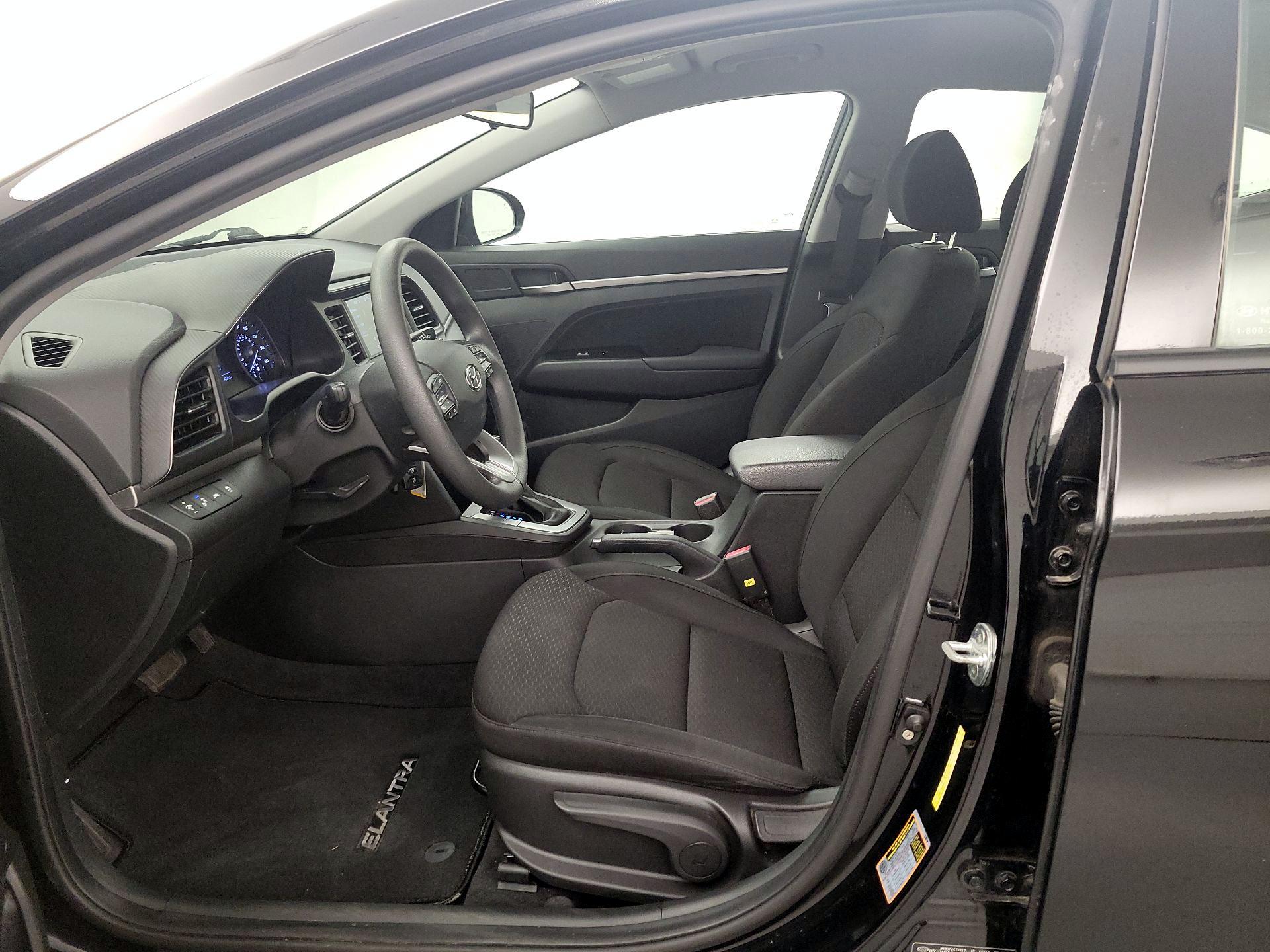 Thumbnail: 2020 Hyundai Elantra - 11