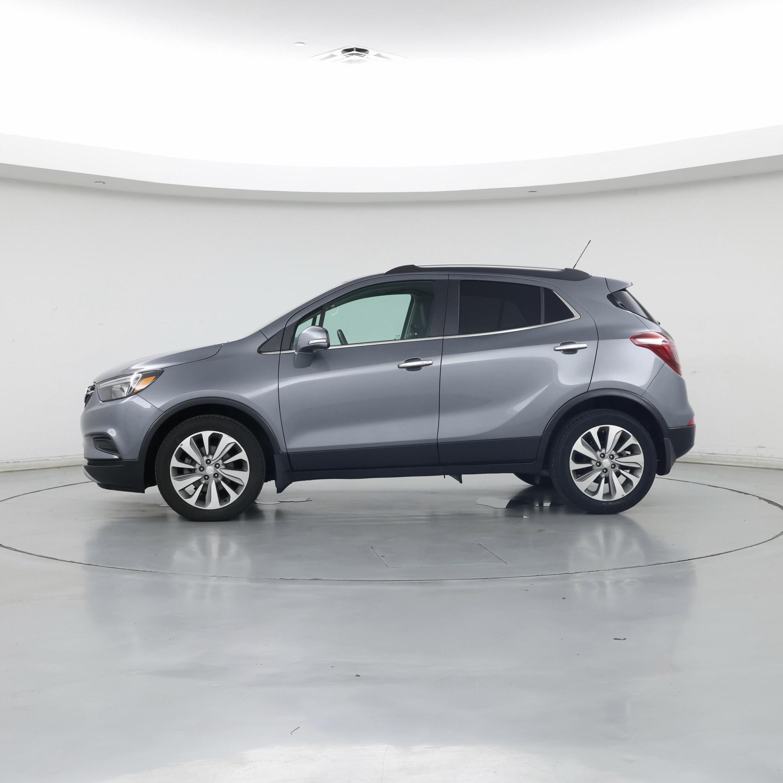 Thumbnail: 2019 Buick Encore - 3