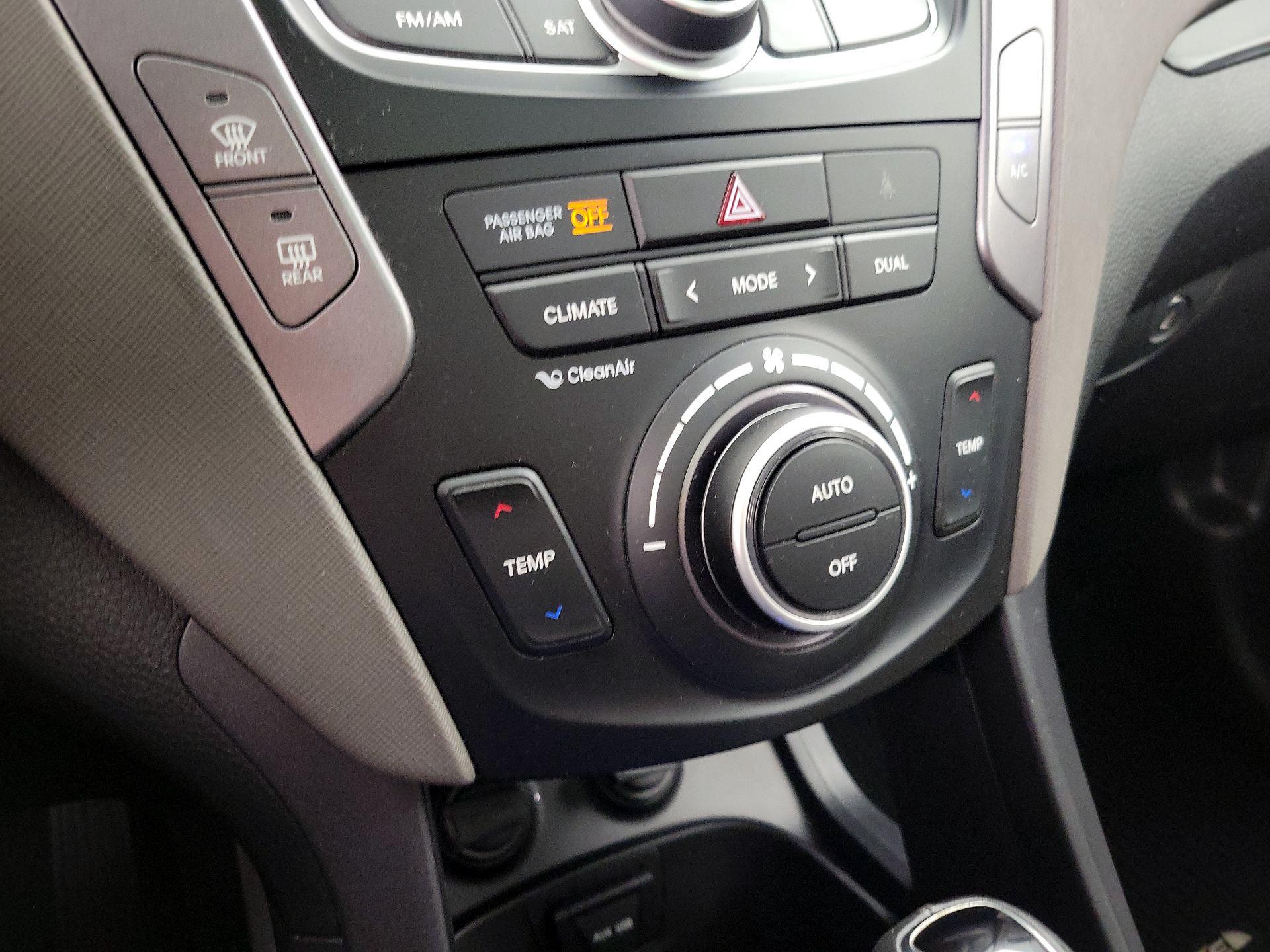 Thumbnail: 2016 Hyundai Santa Fe - 17