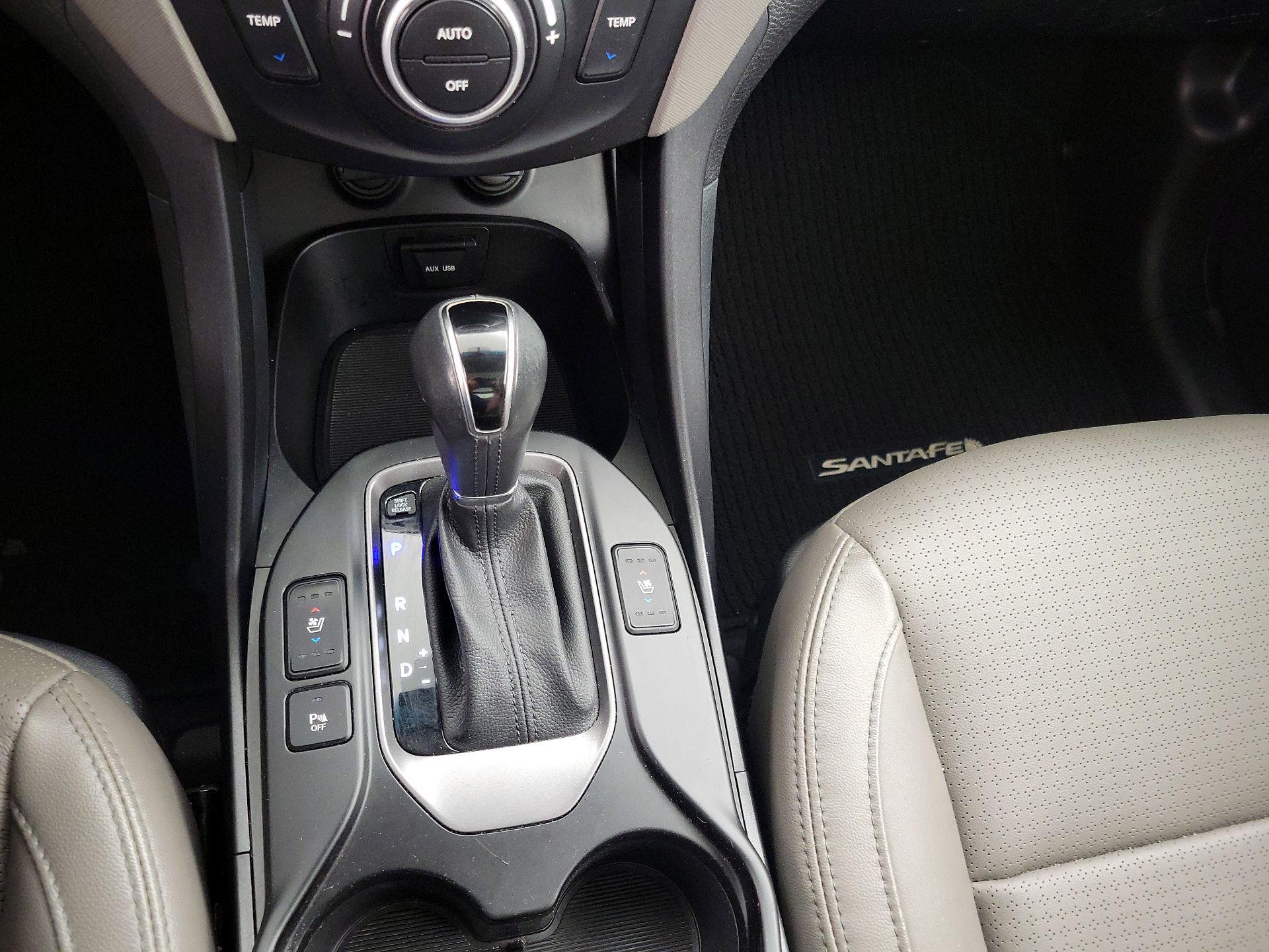 Thumbnail: 2016 Hyundai Santa Fe - 18