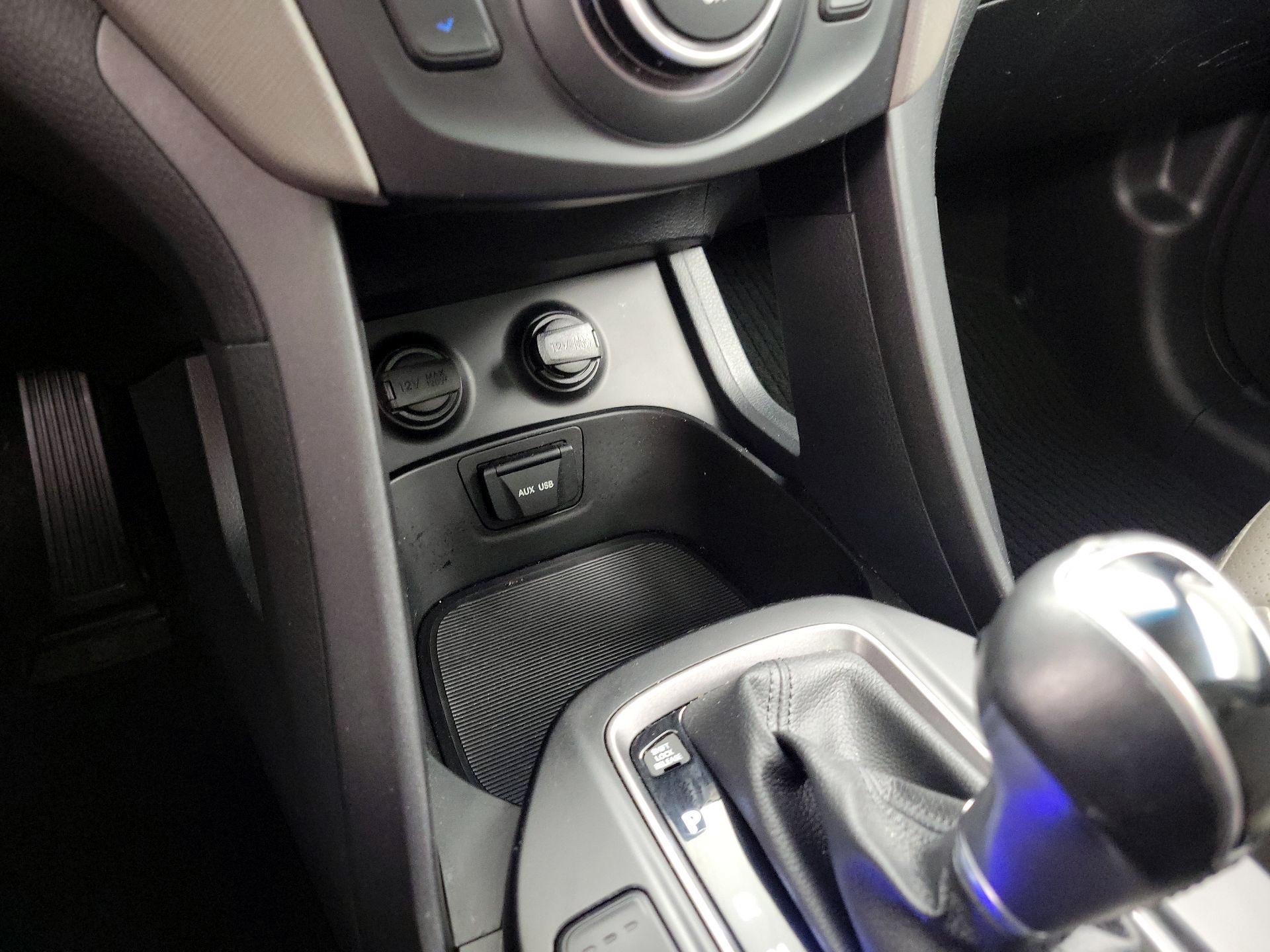 Thumbnail: 2016 Hyundai Santa Fe - 19