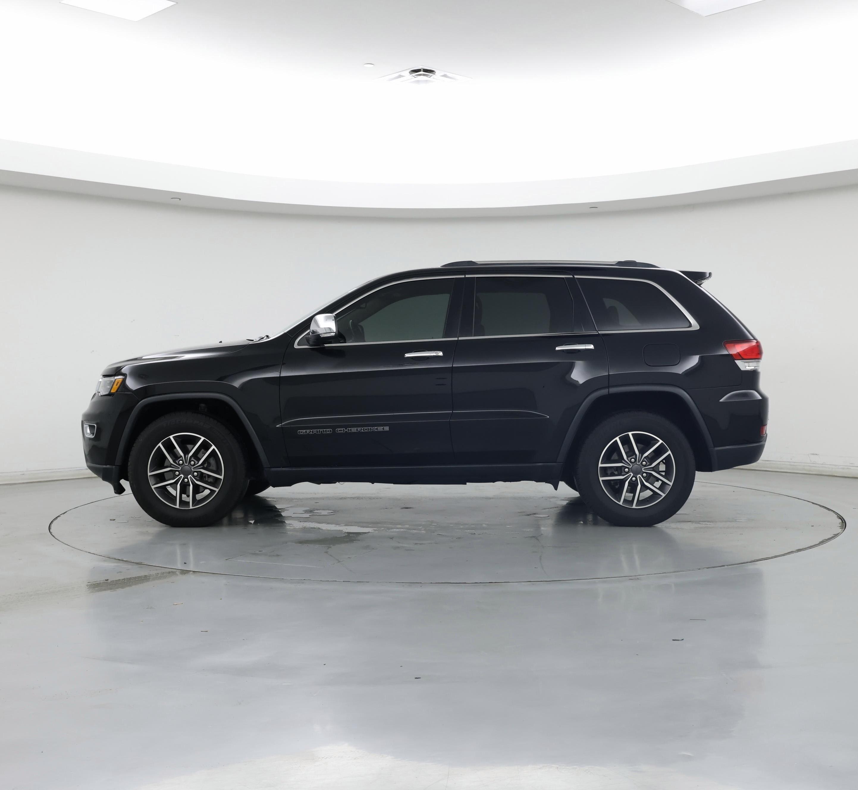 Thumbnail: 2020 Jeep Grand Cherokee - 3
