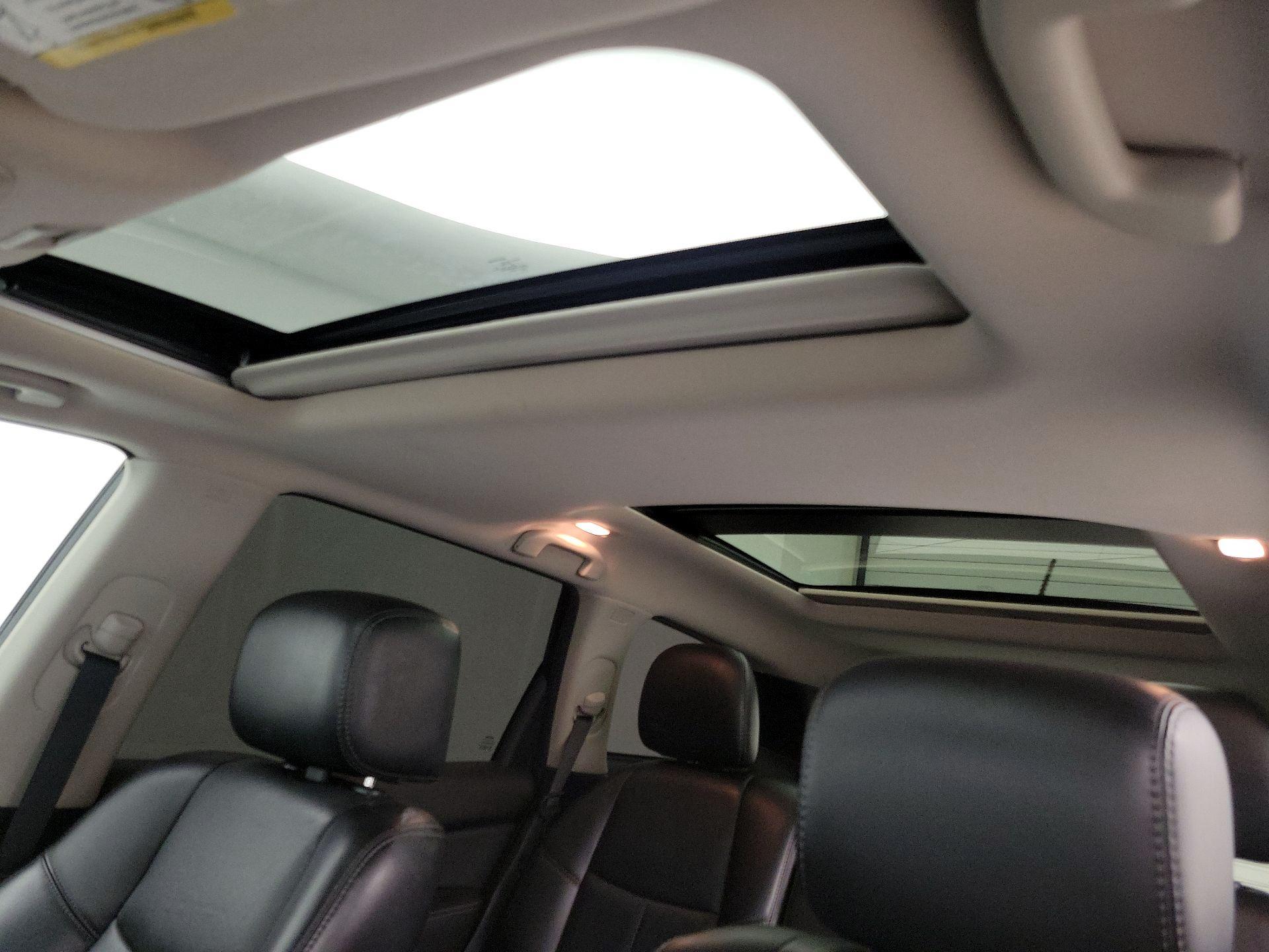Thumbnail: 2015 Nissan Pathfinder - 20