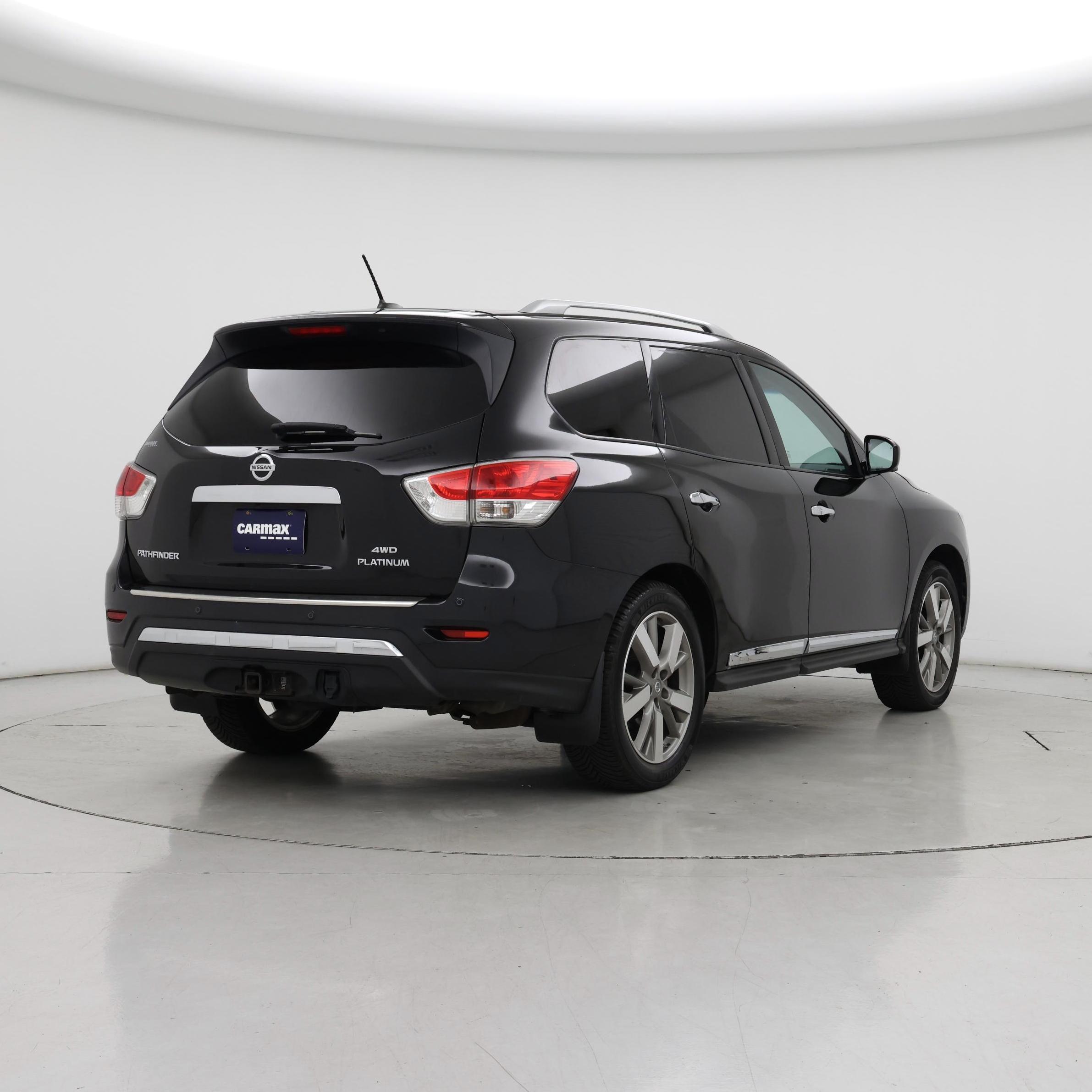 Thumbnail: 2015 Nissan Pathfinder - 8