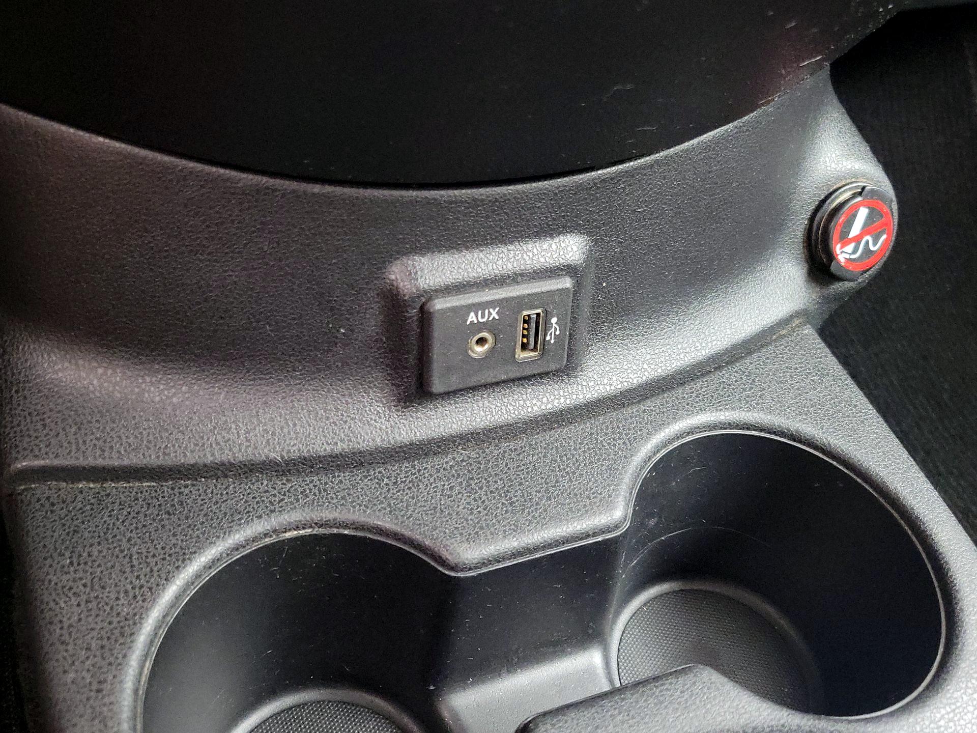 Thumbnail: 2019 Nissan Versa - 18