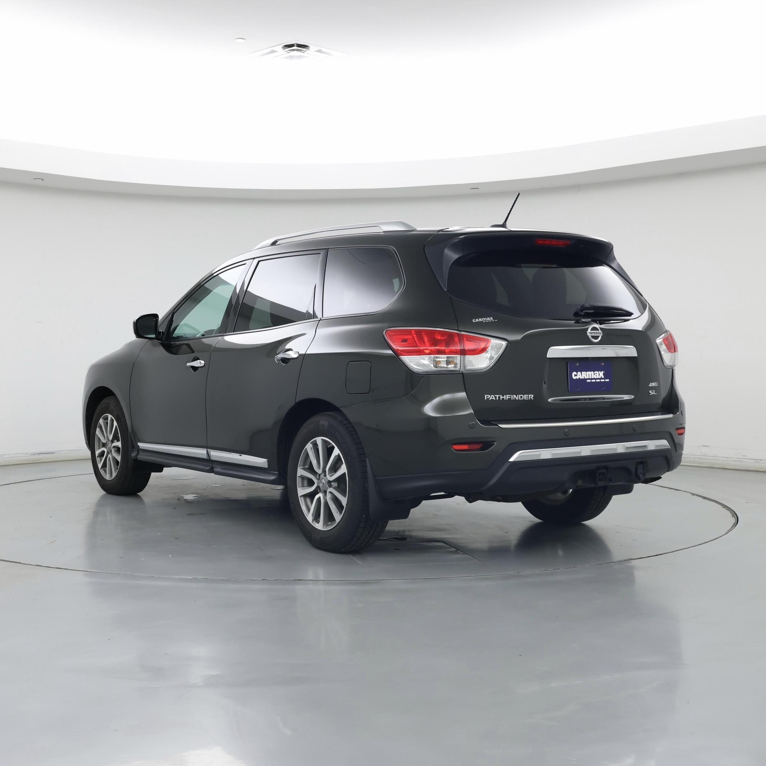 Thumbnail: 2016 Nissan Pathfinder - 2