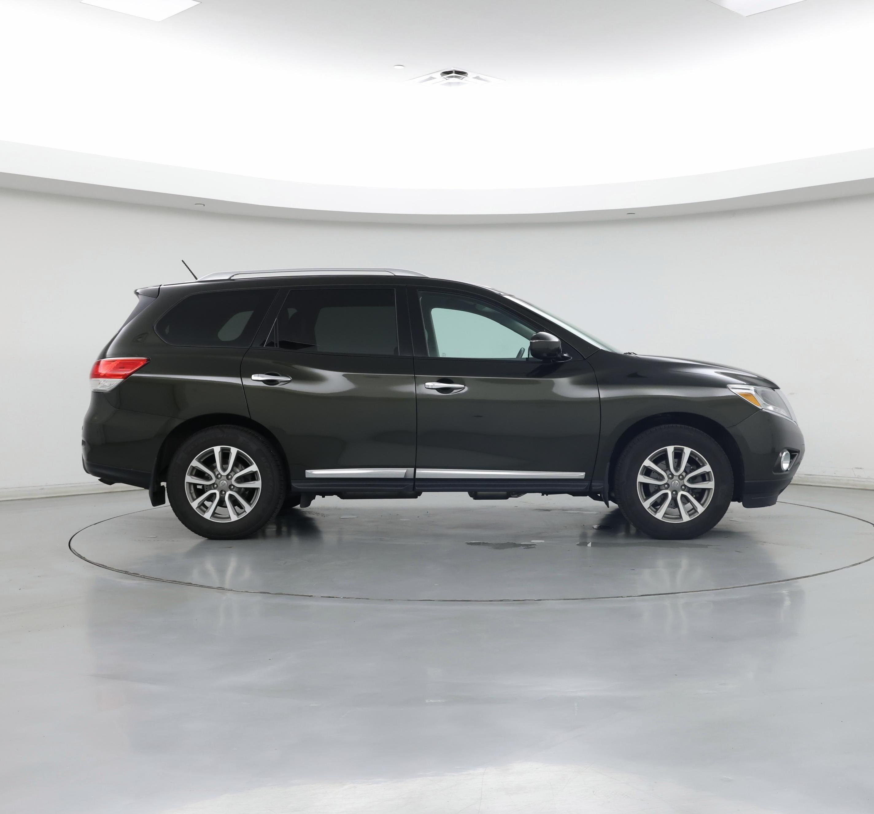 Thumbnail: 2016 Nissan Pathfinder - 7