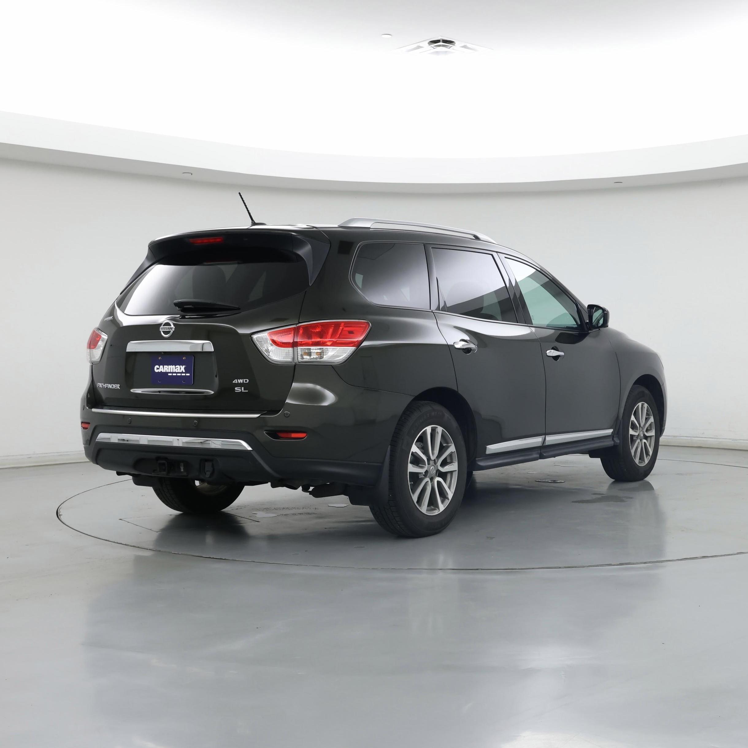 Thumbnail: 2016 Nissan Pathfinder - 8