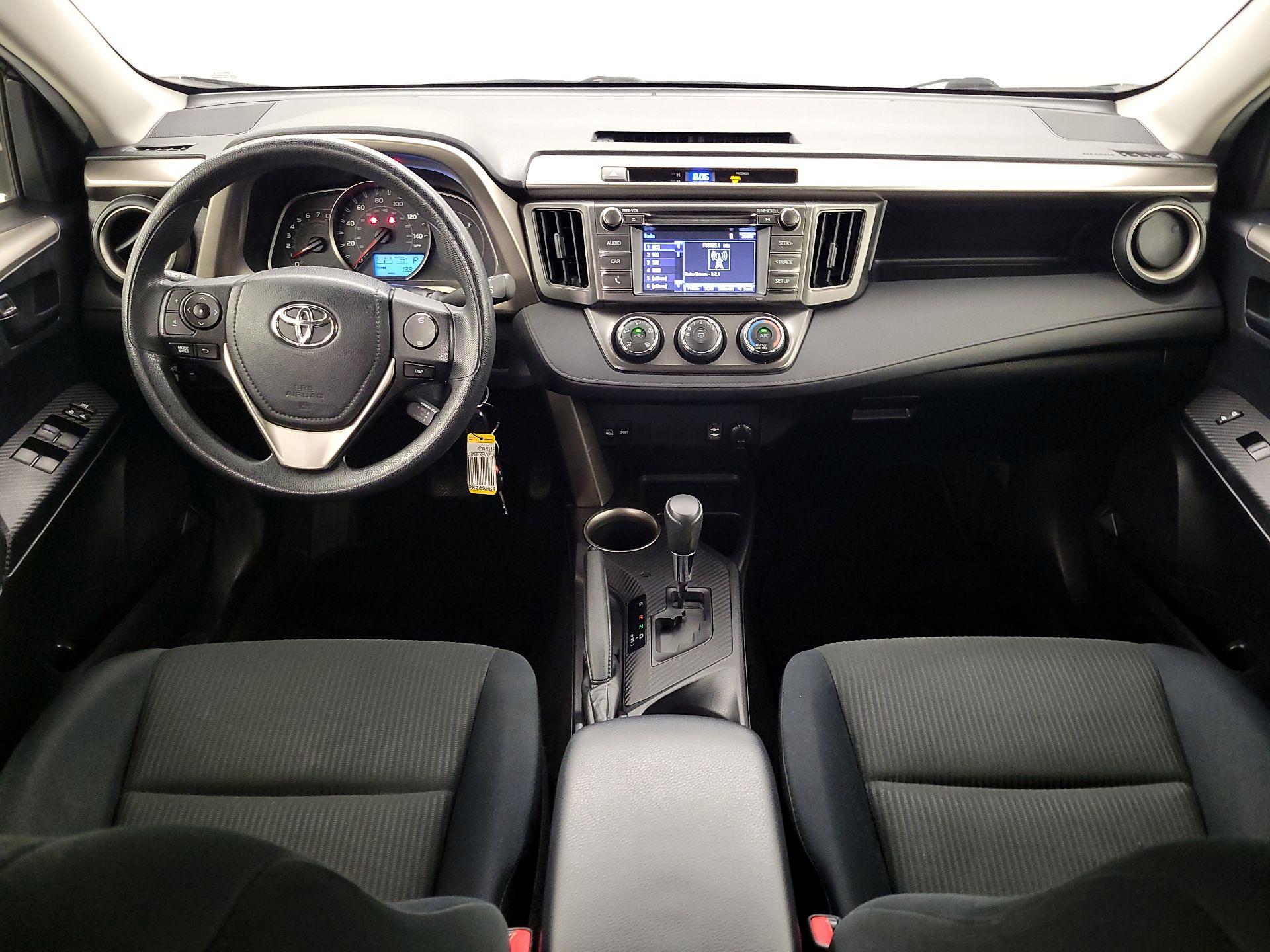 Thumbnail: 2015 Toyota RAV4 - 9