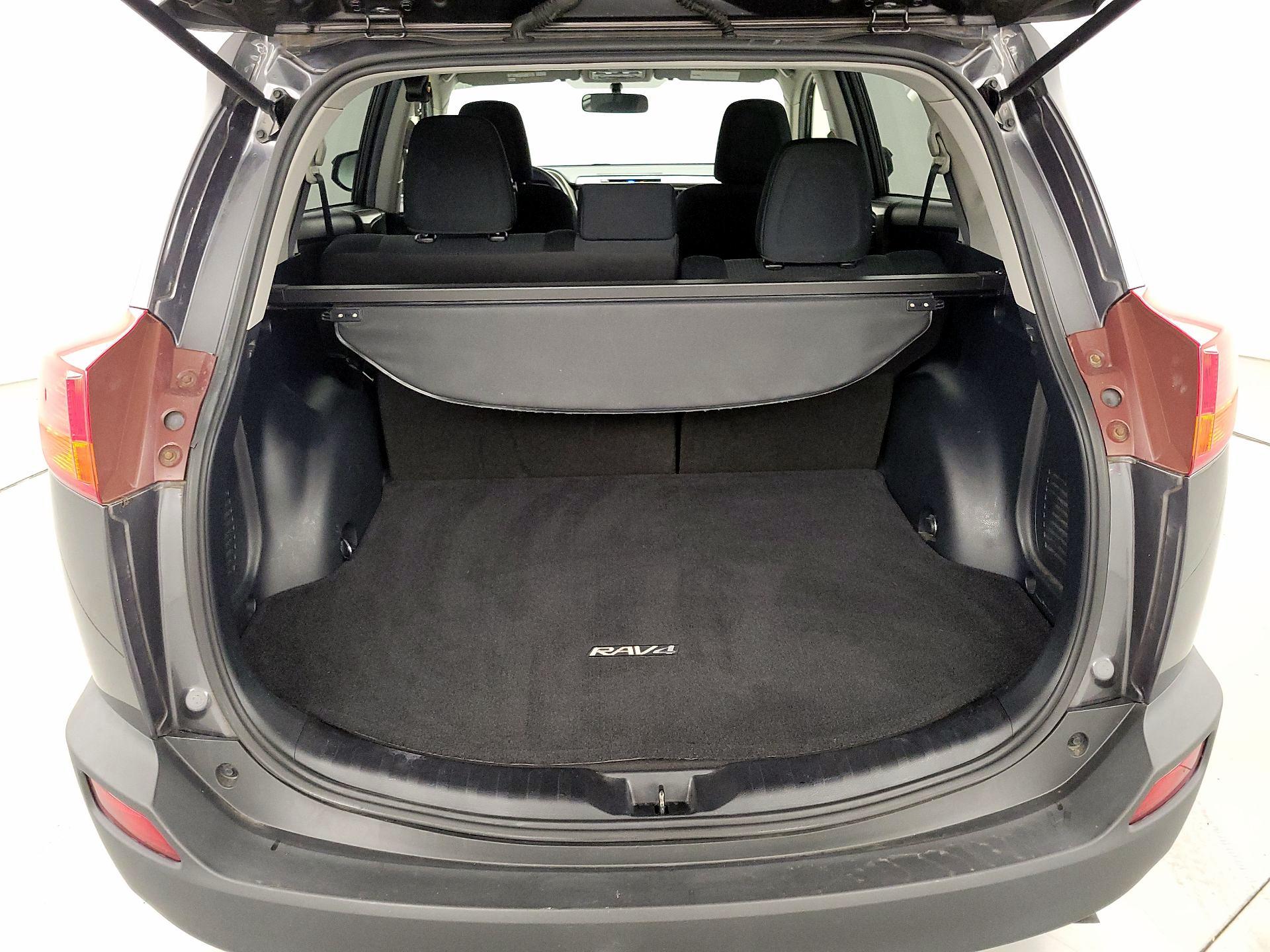 Thumbnail: 2015 Toyota RAV4 - 20