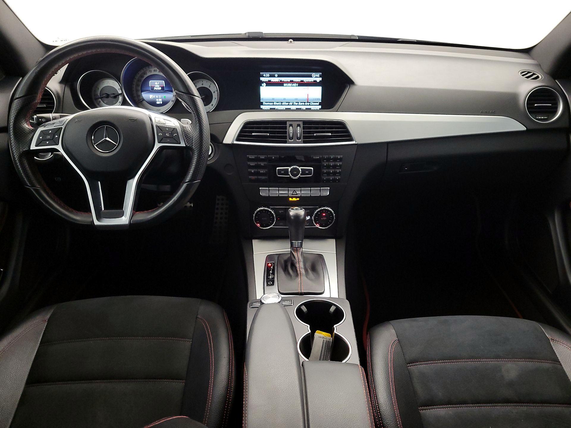 Thumbnail: 2015 Mercedes-Benz C-Class - 9