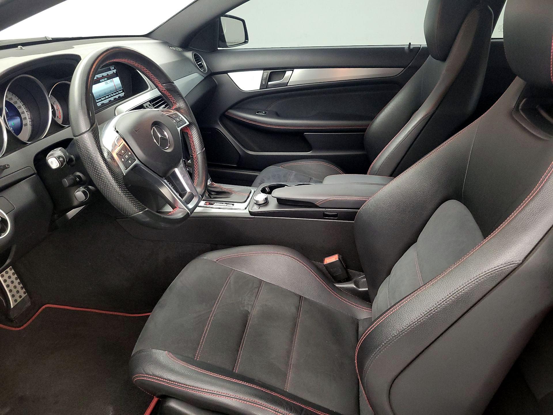 Thumbnail: 2015 Mercedes-Benz C-Class - 11