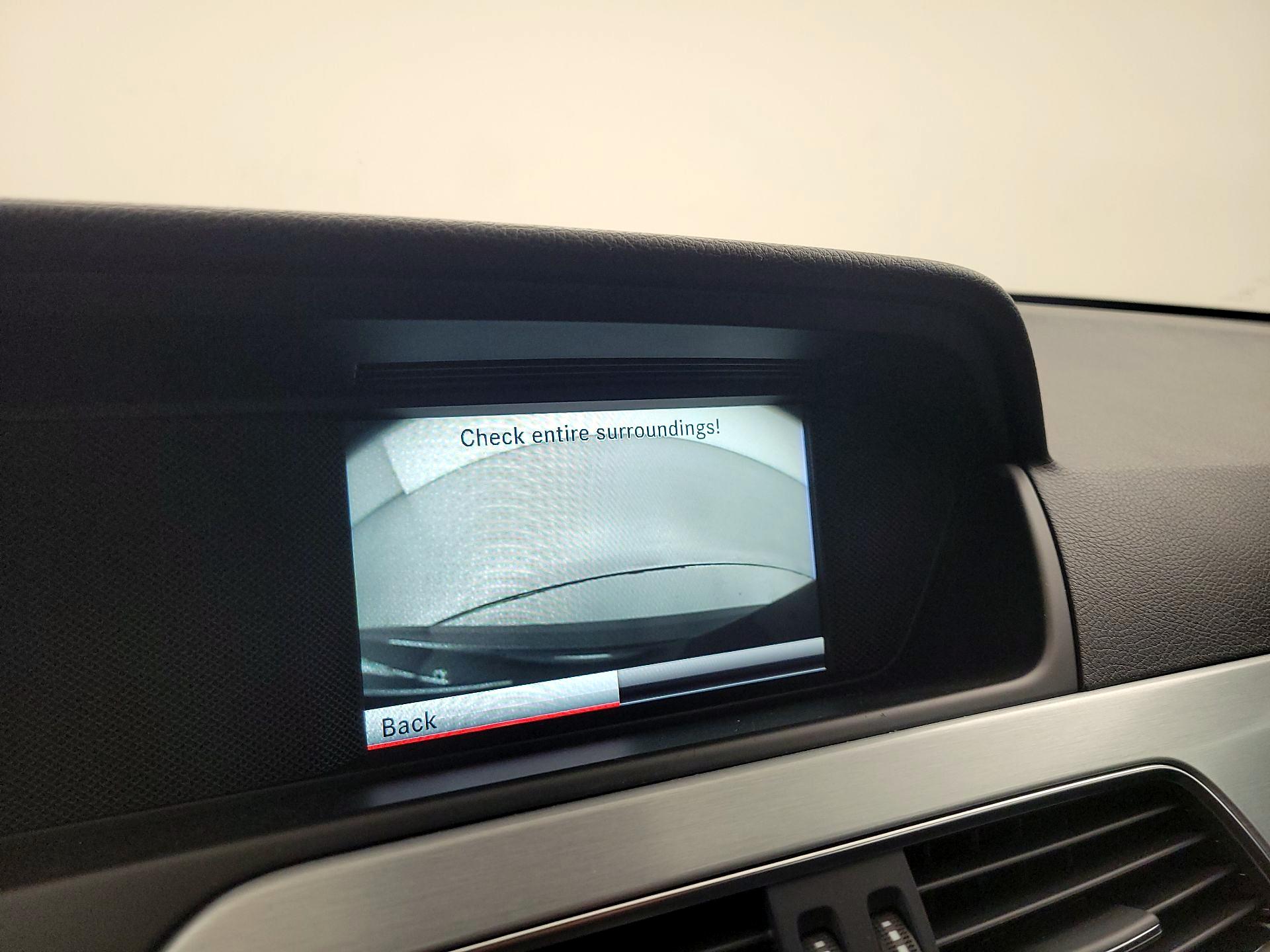 Thumbnail: 2015 Mercedes-Benz C-Class - 14
